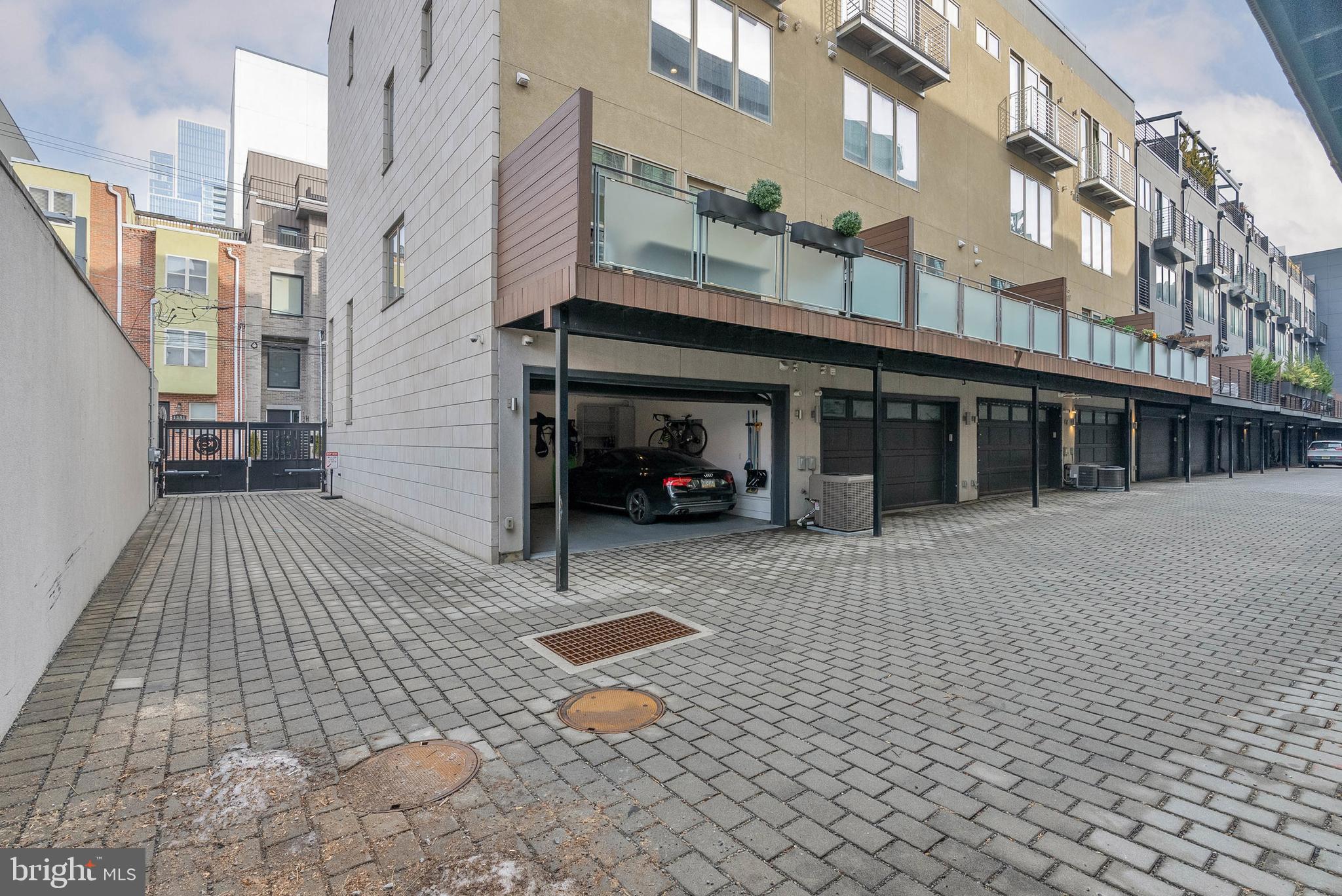 BELLA VISTA - Residential