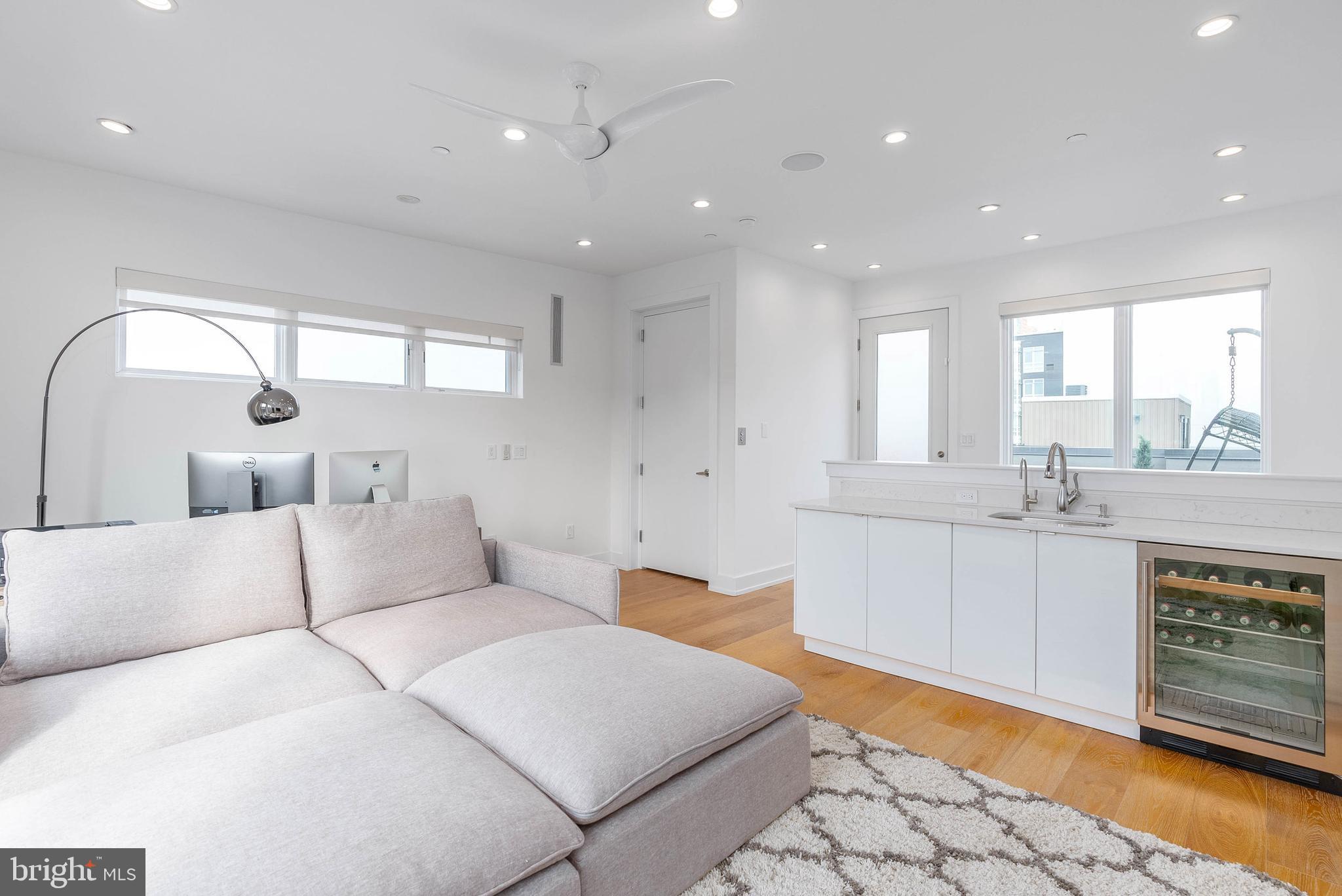 BELLA VISTA - Residential