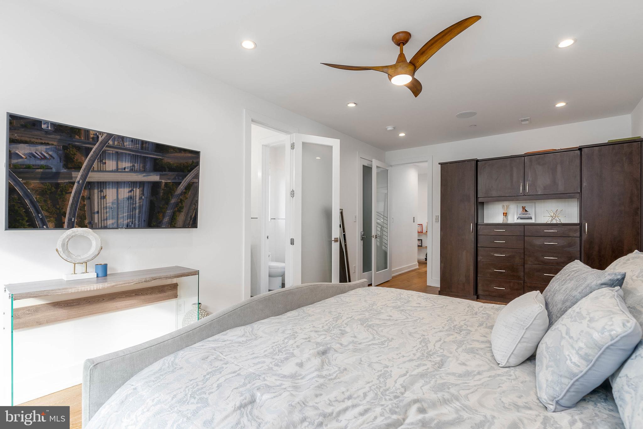 BELLA VISTA - Residential