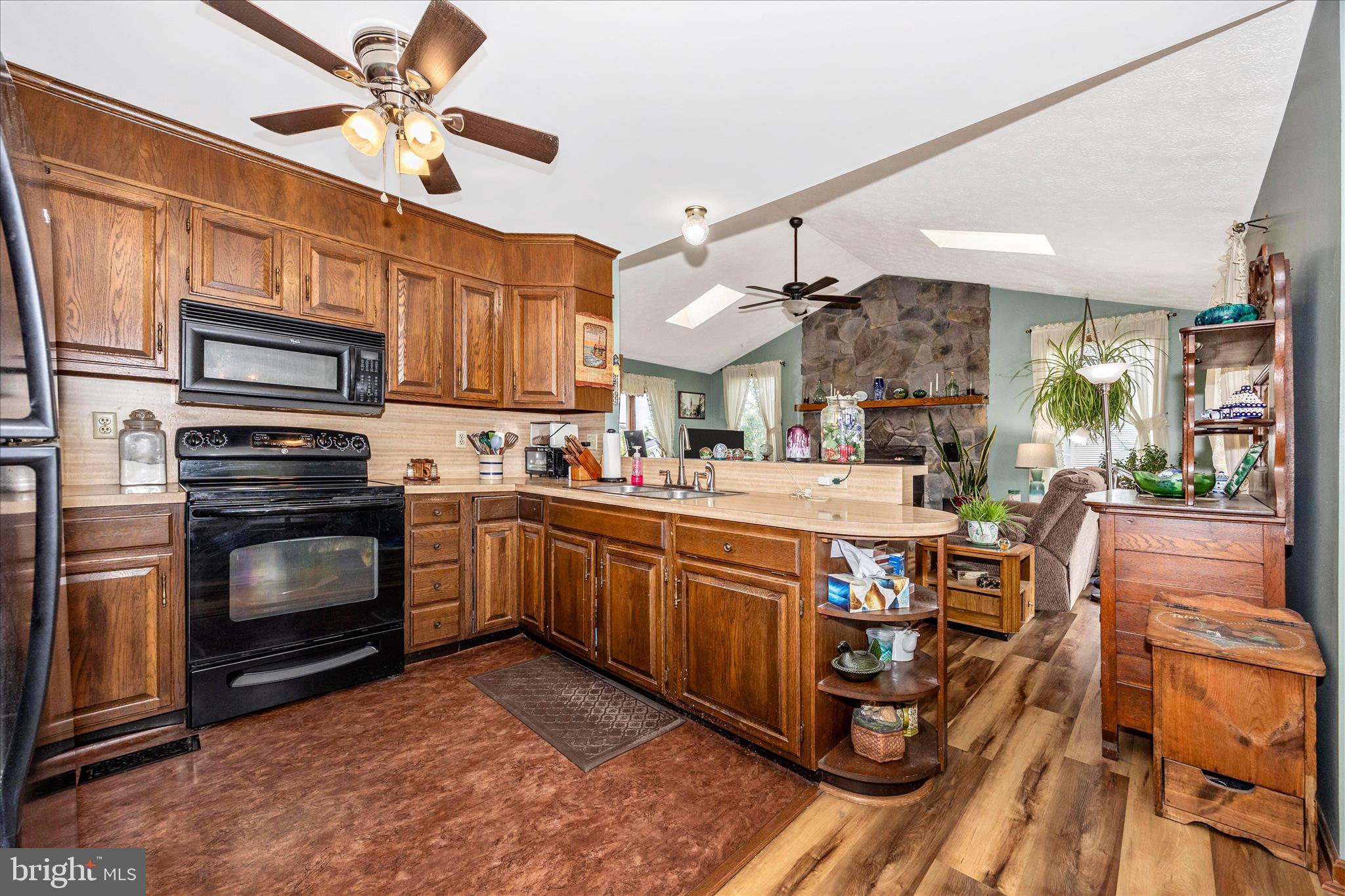 GRANDVIEW ESTATES - Residential