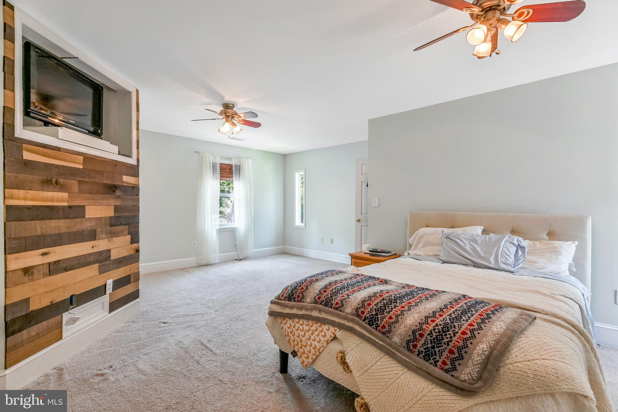 SNUG HARBOR - Residential