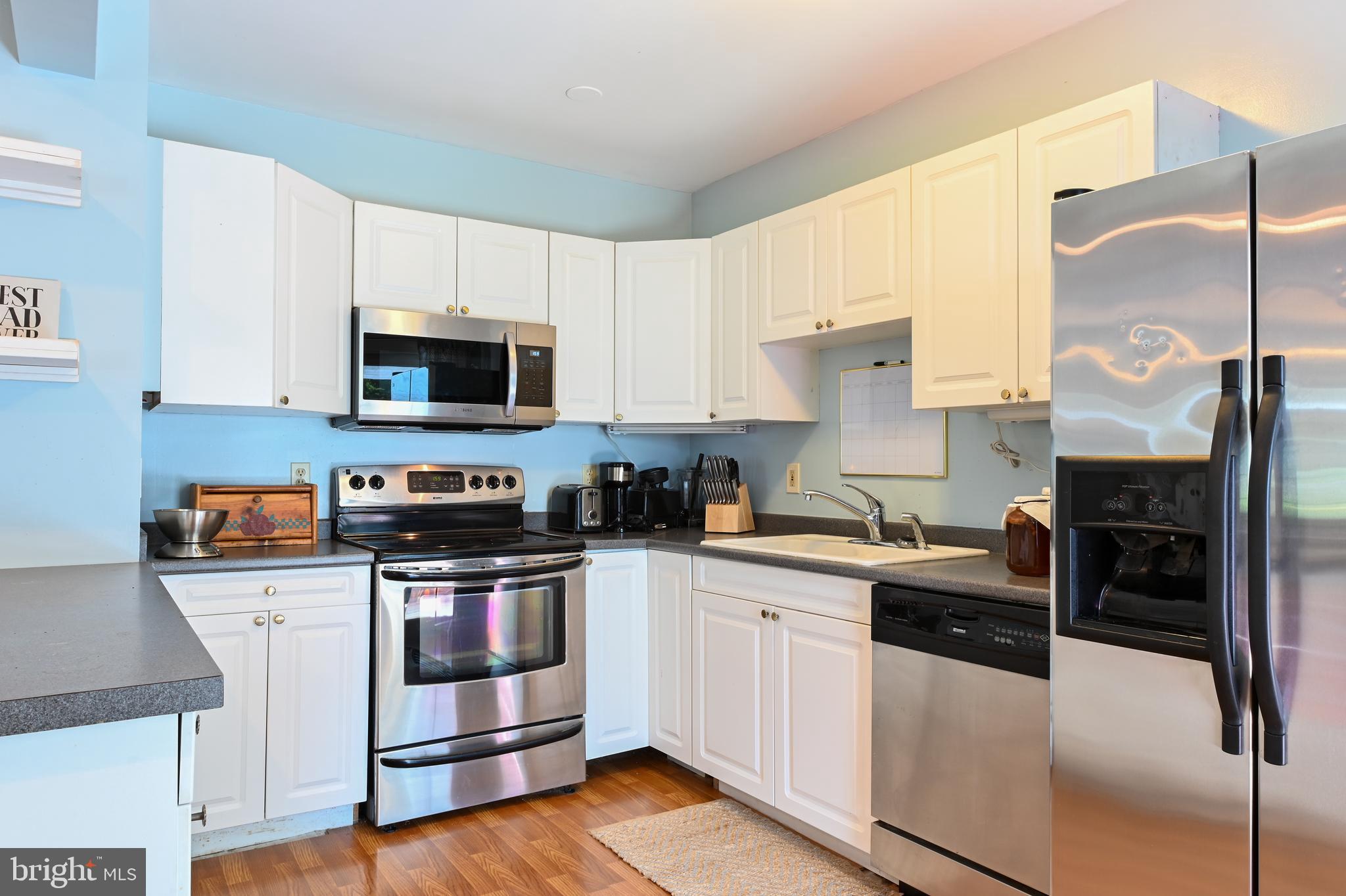 SNUG HARBOR - Residential