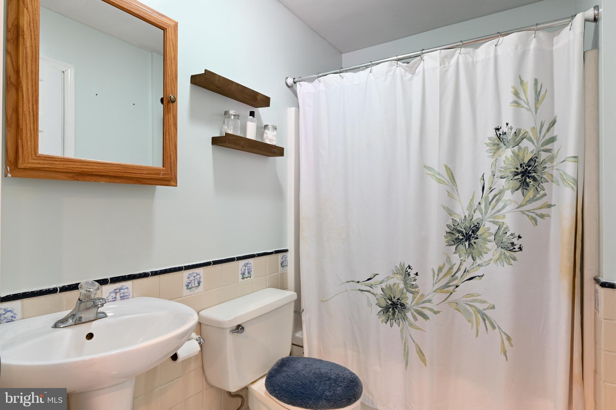 SNUG HARBOR - Residential