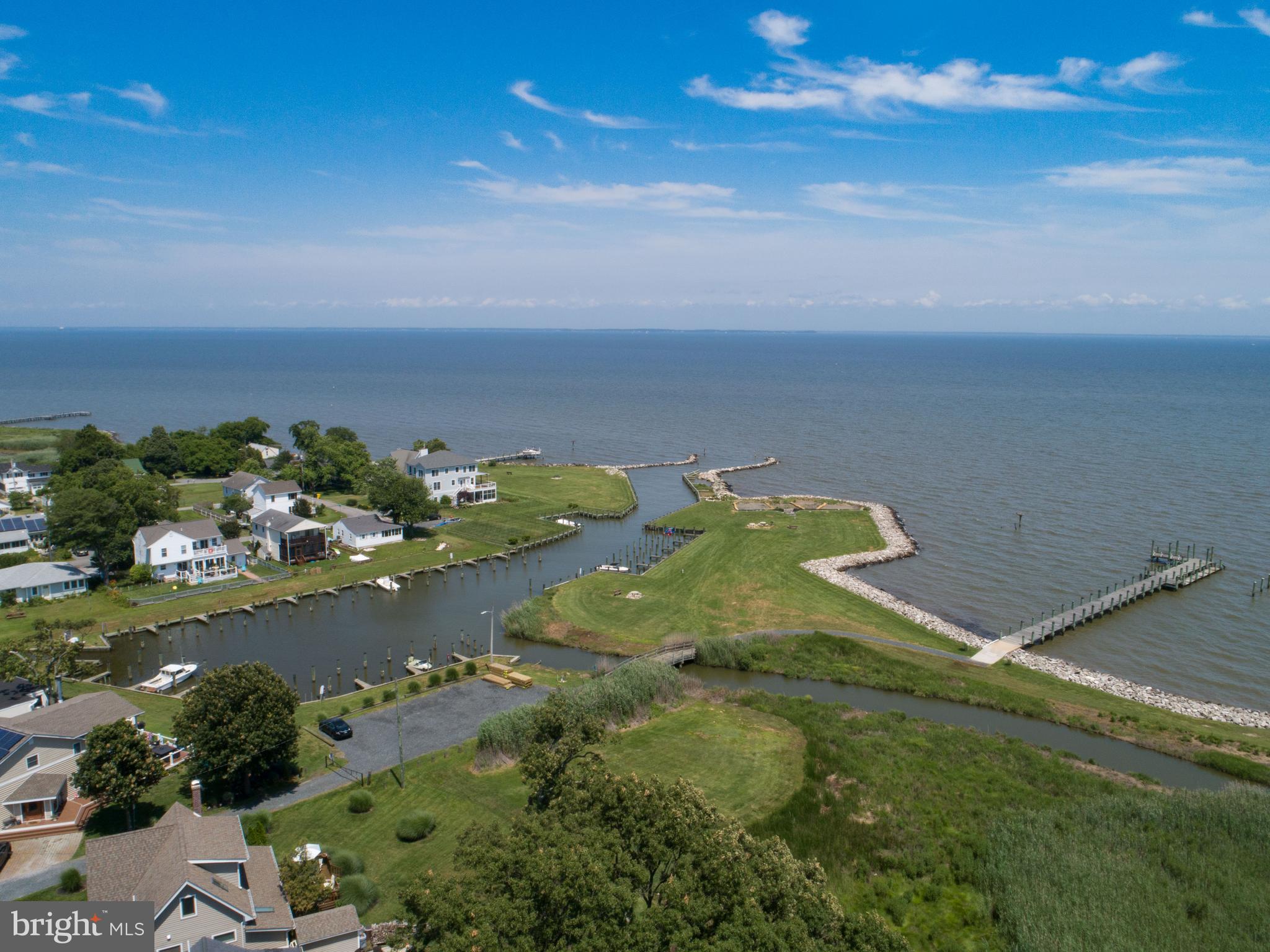 SNUG HARBOR - Residential