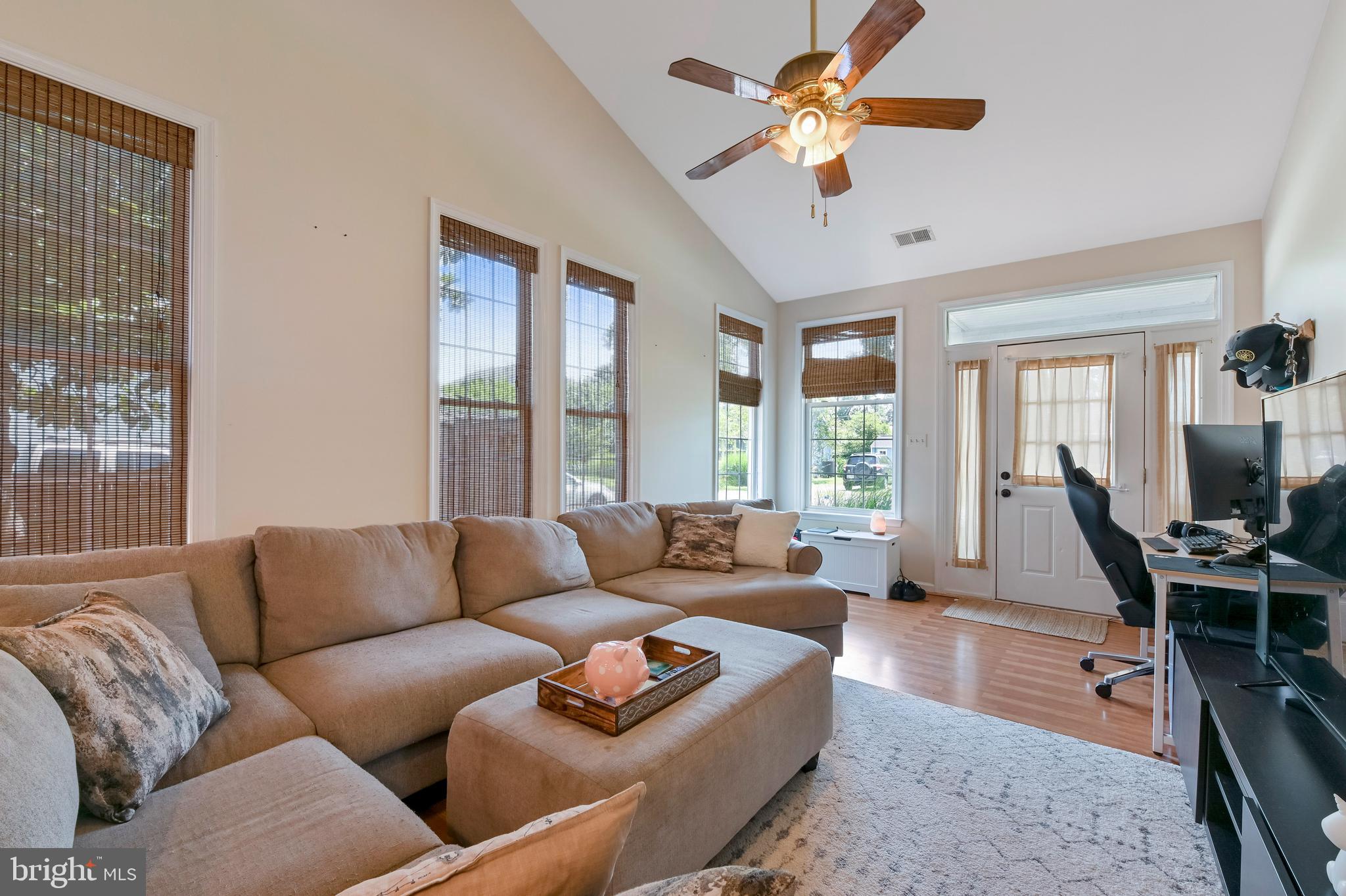 SNUG HARBOR - Residential