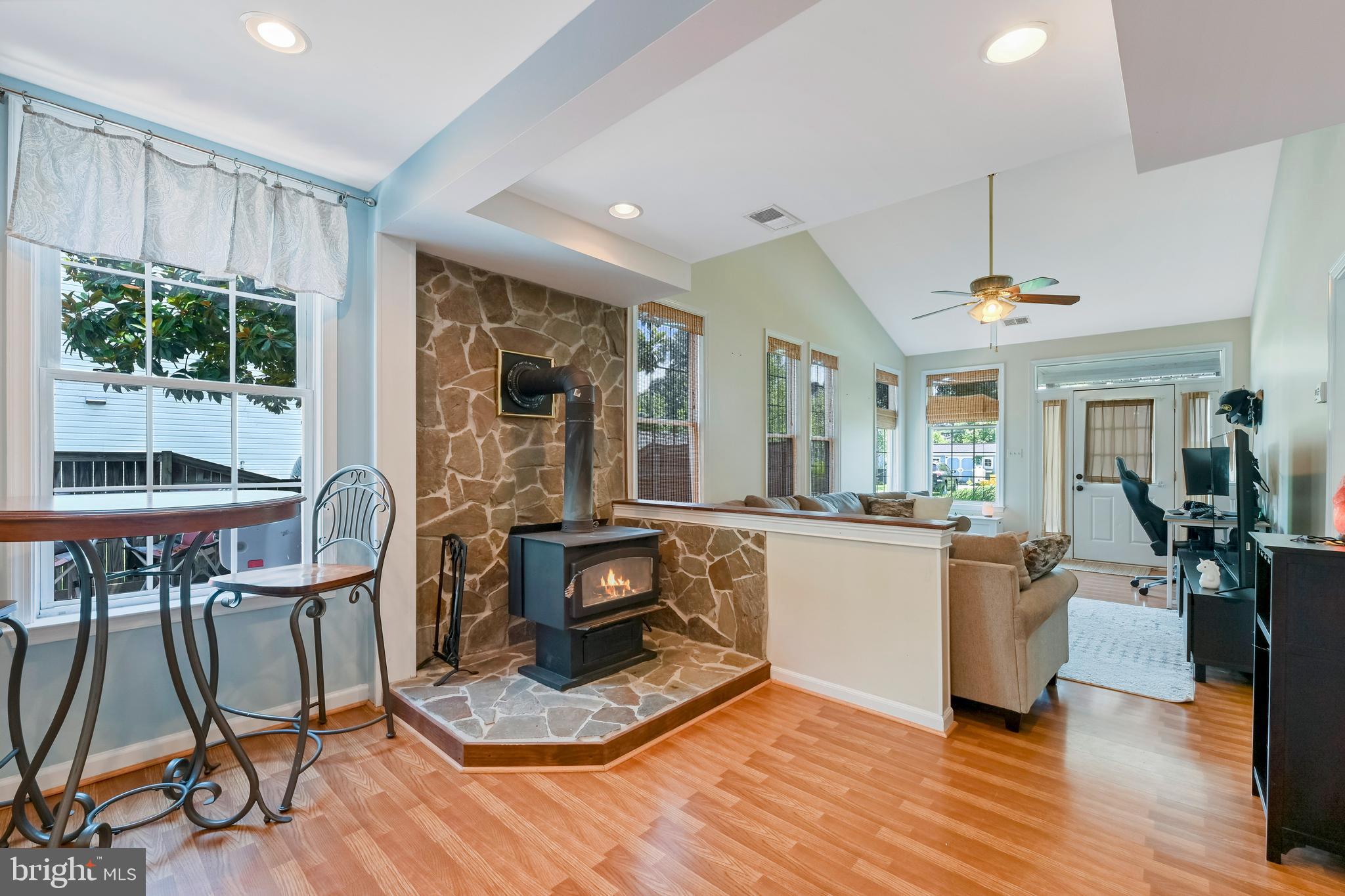 SNUG HARBOR - Residential