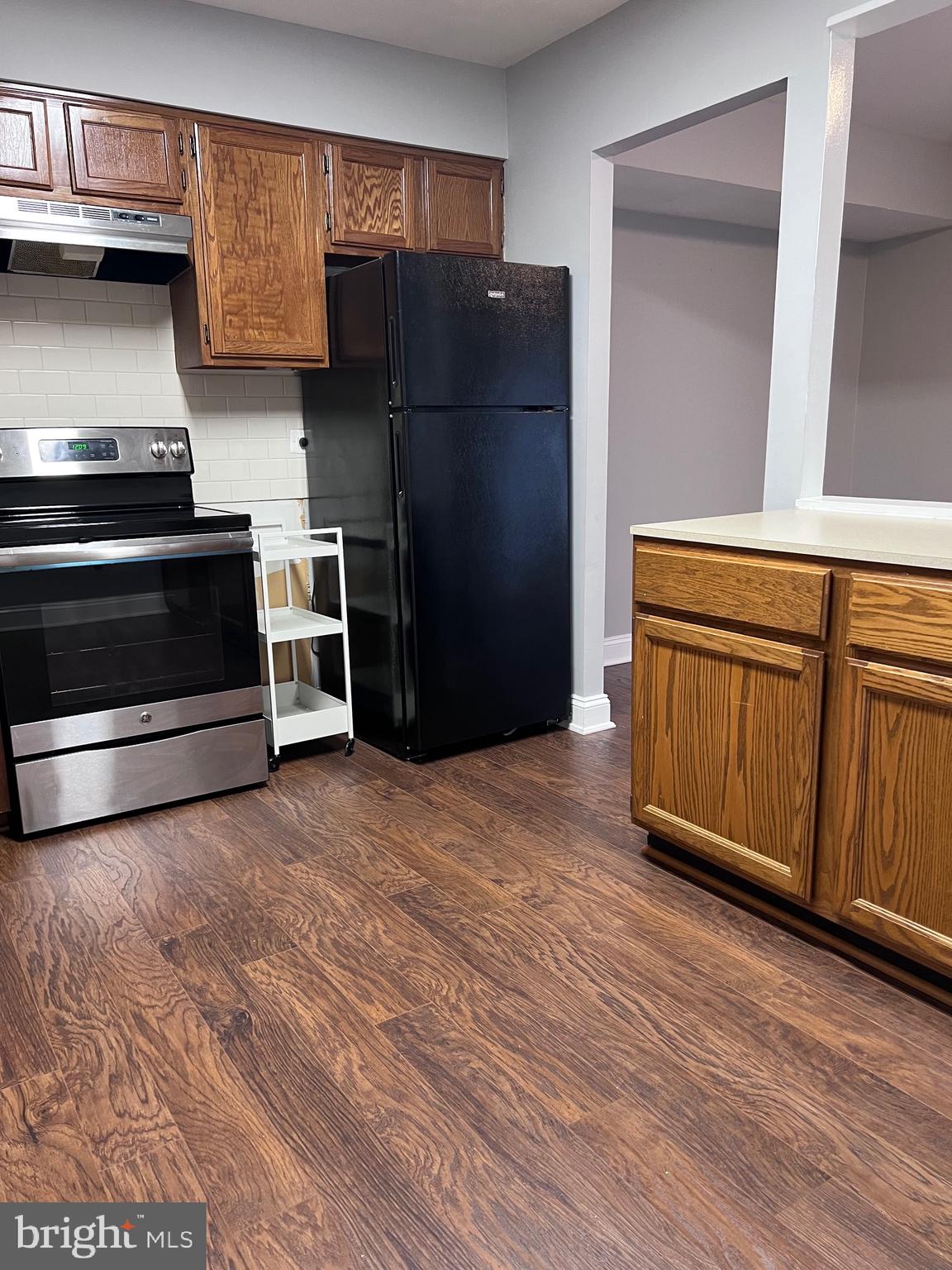 HUNTING RIDGE CONDOMINIUM - Residential