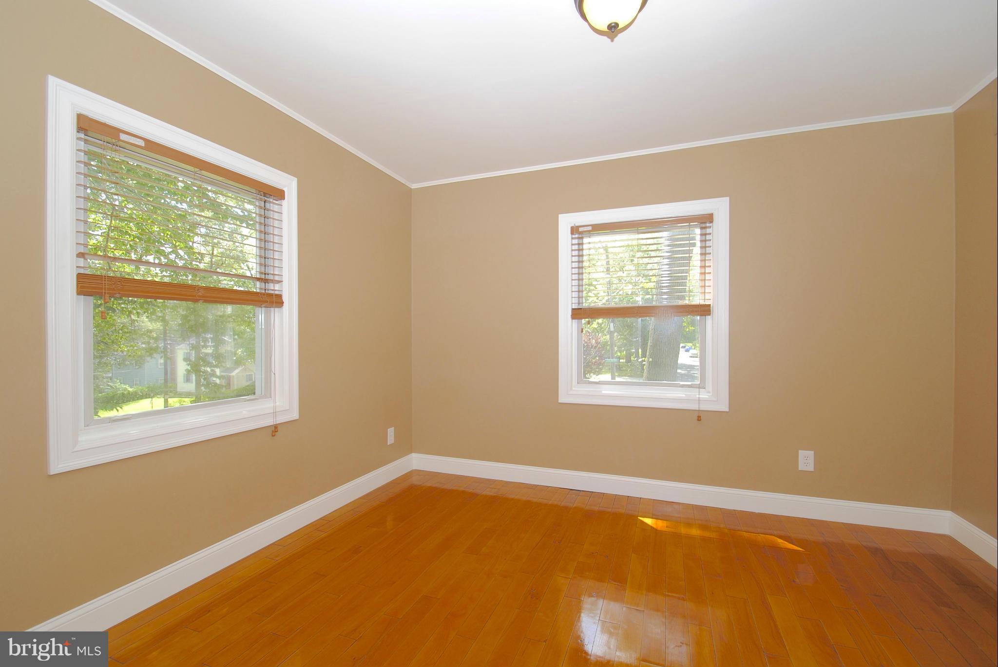 HOLLYWOOD - Residential