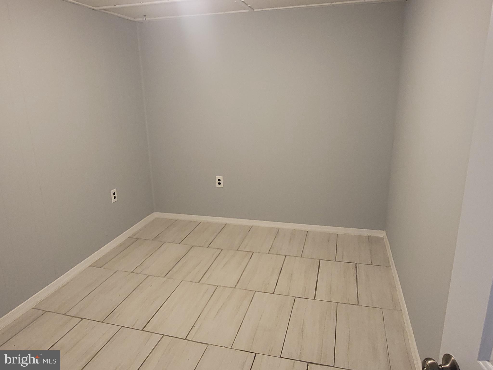 HOLLYWOOD - Residential