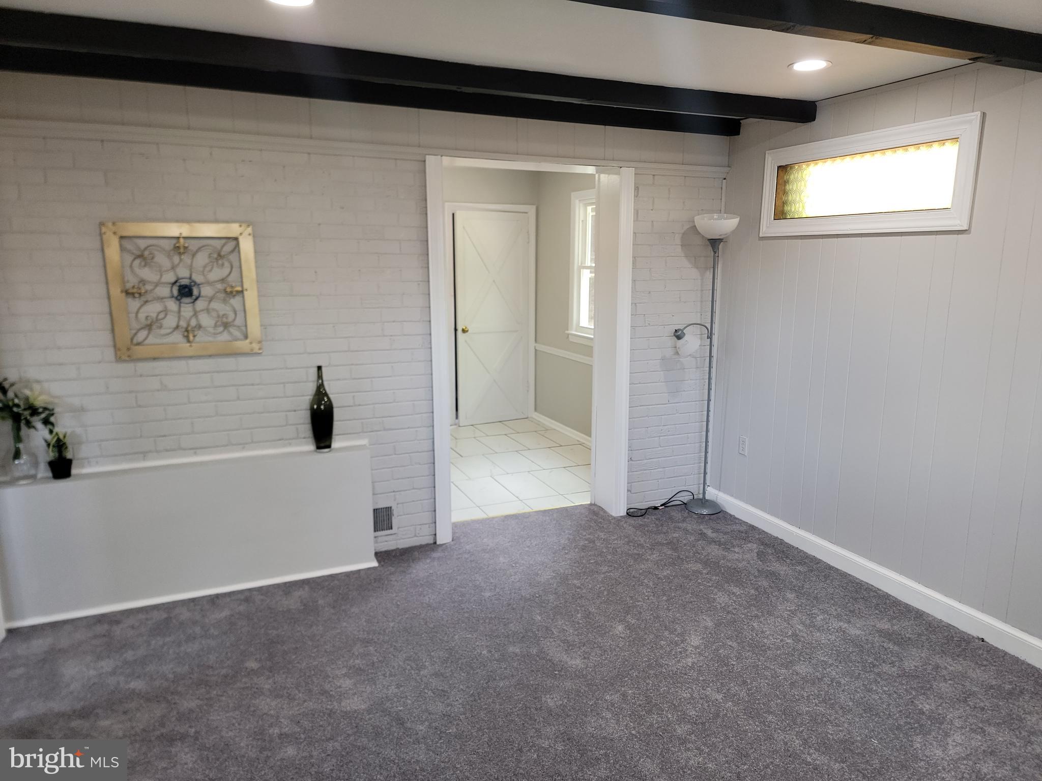 HOLLYWOOD - Residential