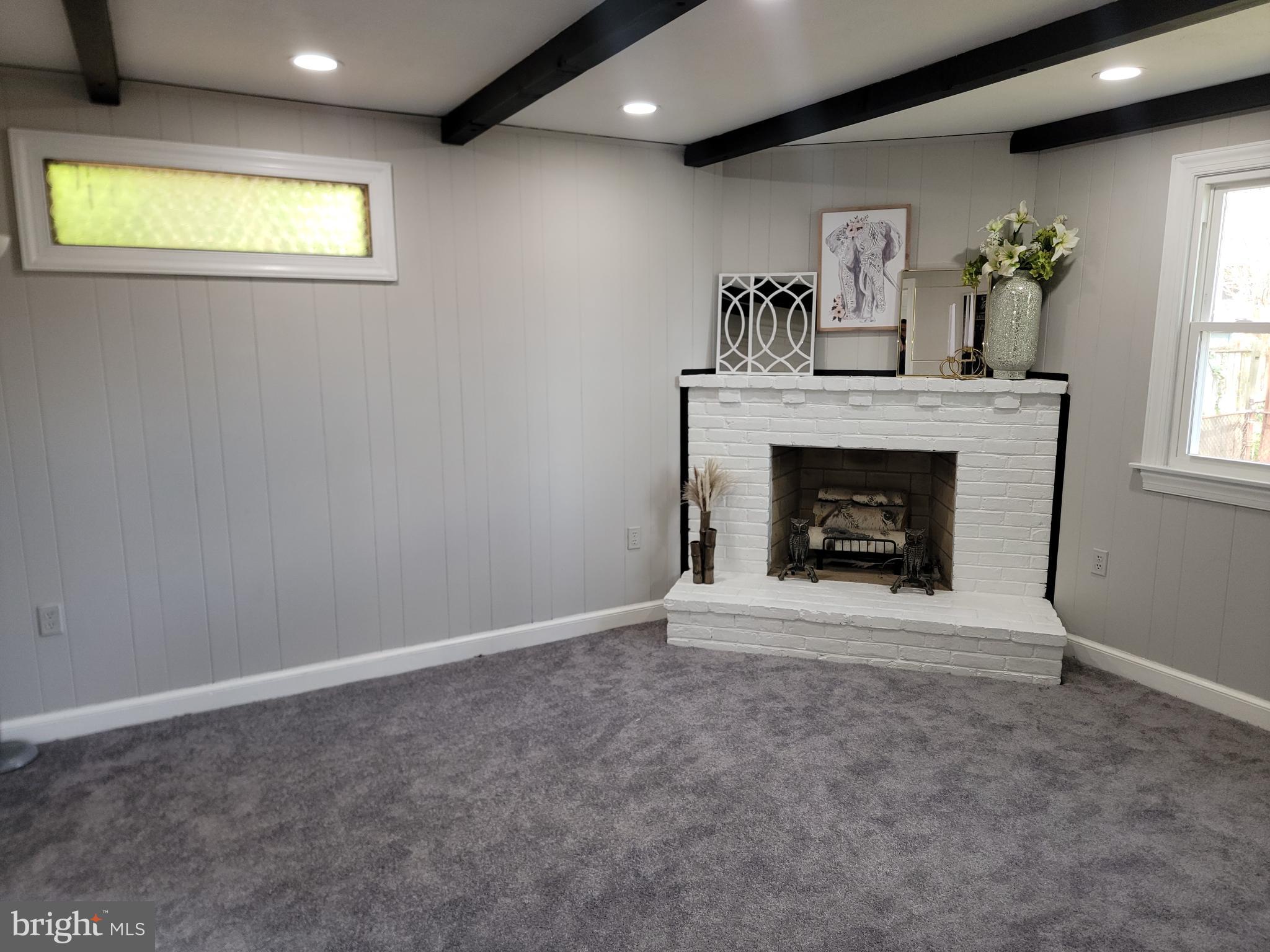 HOLLYWOOD - Residential