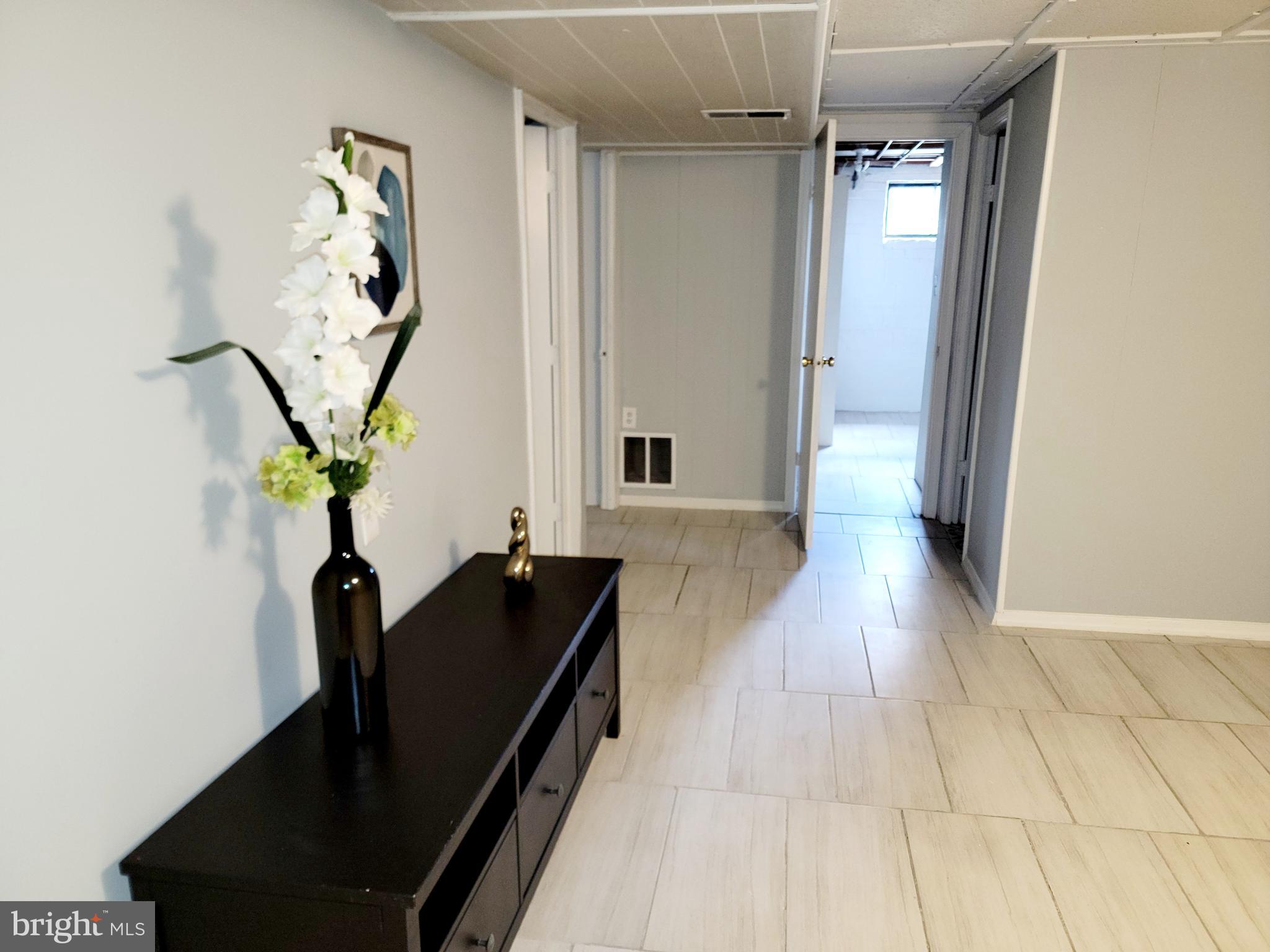 HOLLYWOOD - Residential