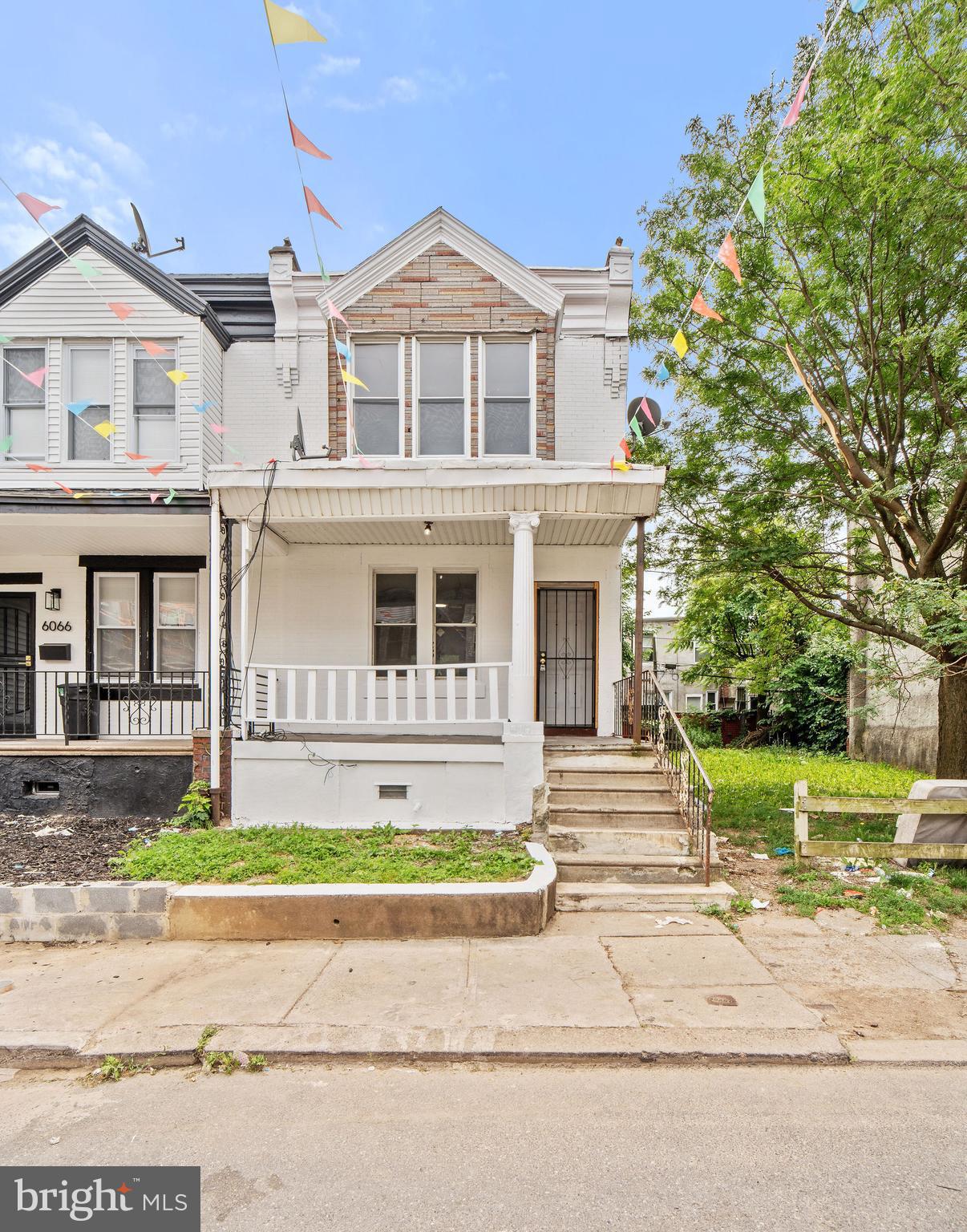 3 bedroom home perfect for home buyer looking for some serious sweat equity or a savvy investor. Home is is in financeable condition. Fresh custom paint job and newer mechanicals. Schedule your private tour today!!