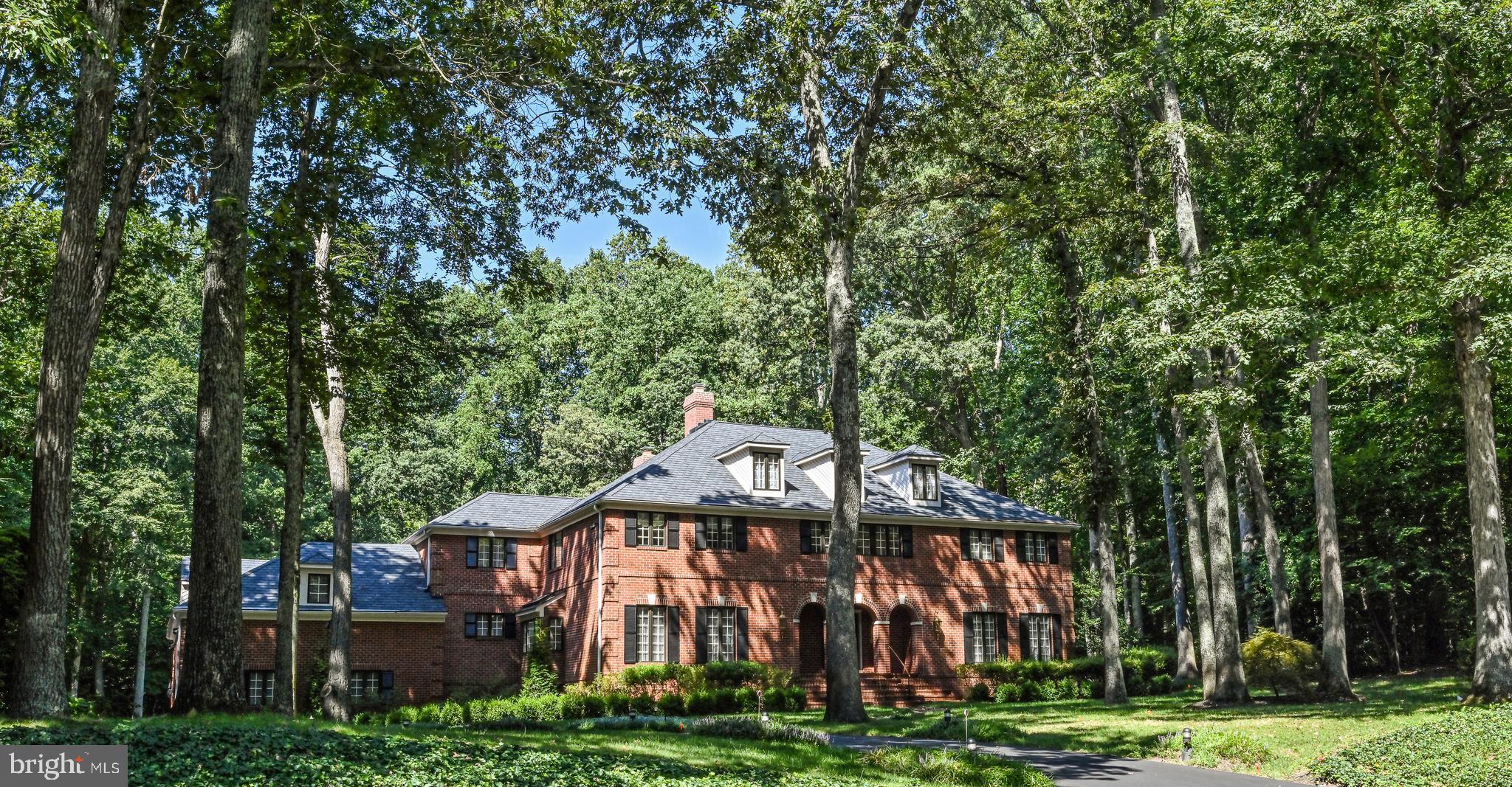 HUNTINGTON WOODS - Residential