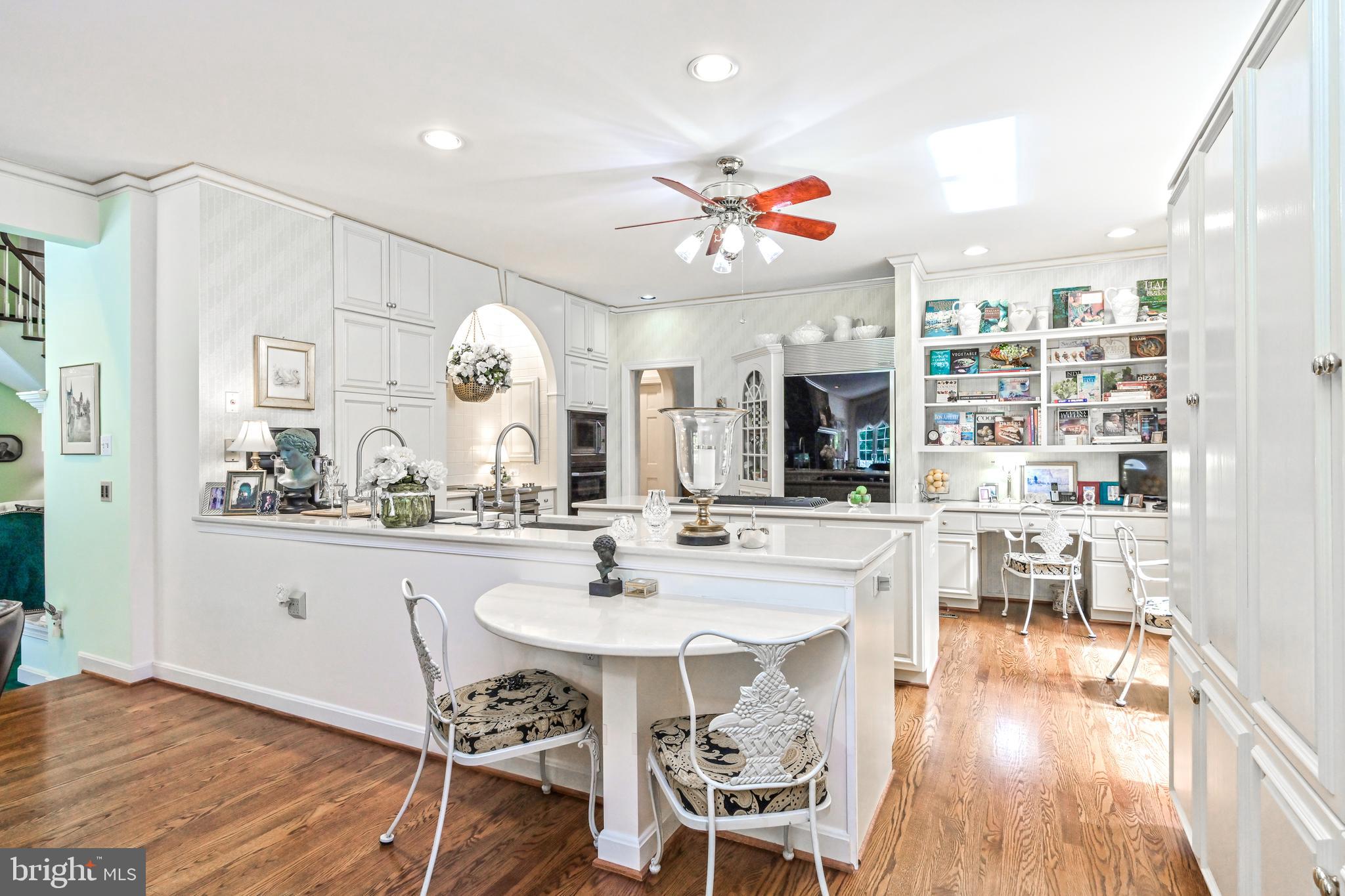 HUNTINGTON WOODS - Residential