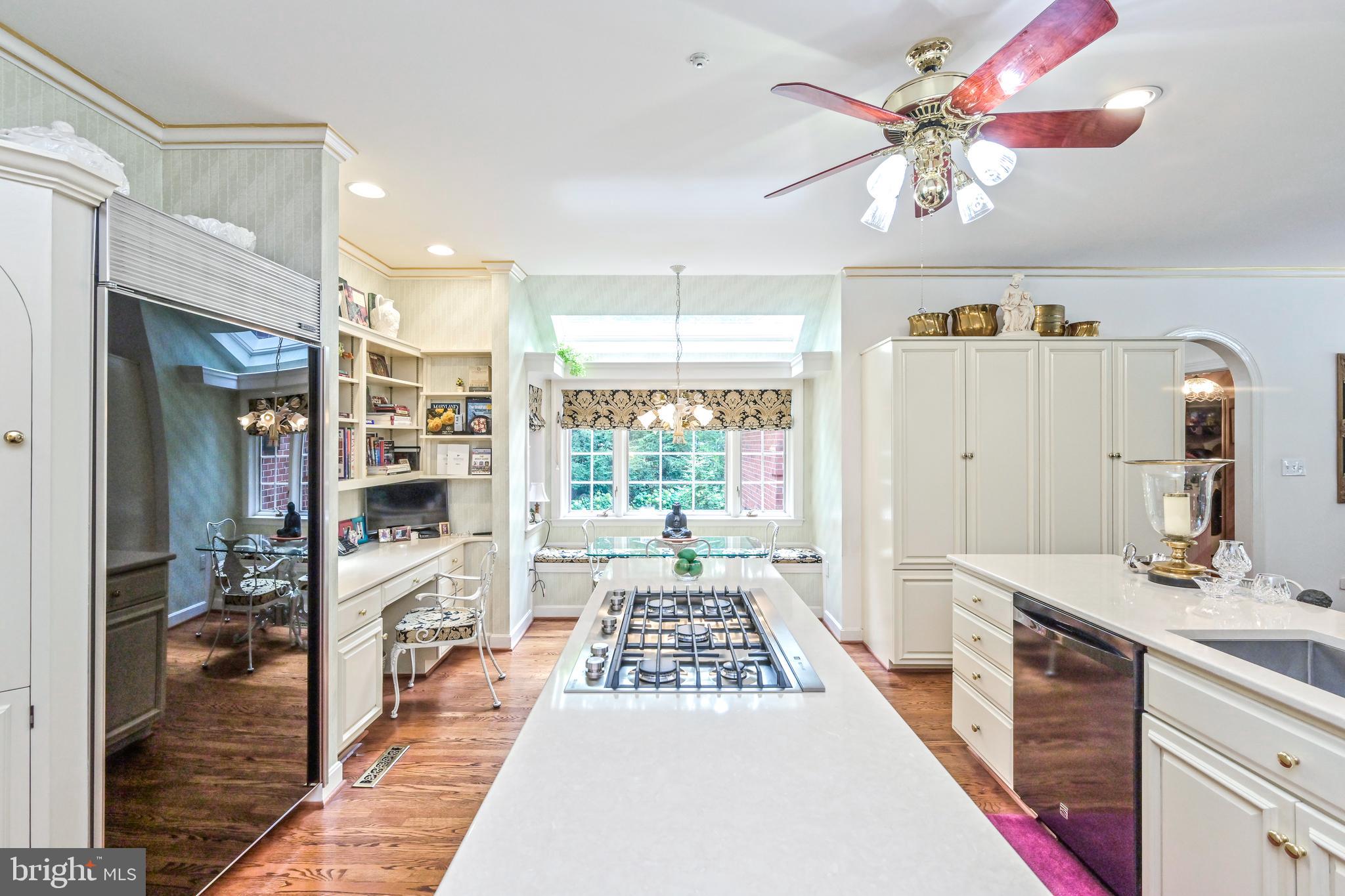 HUNTINGTON WOODS - Residential