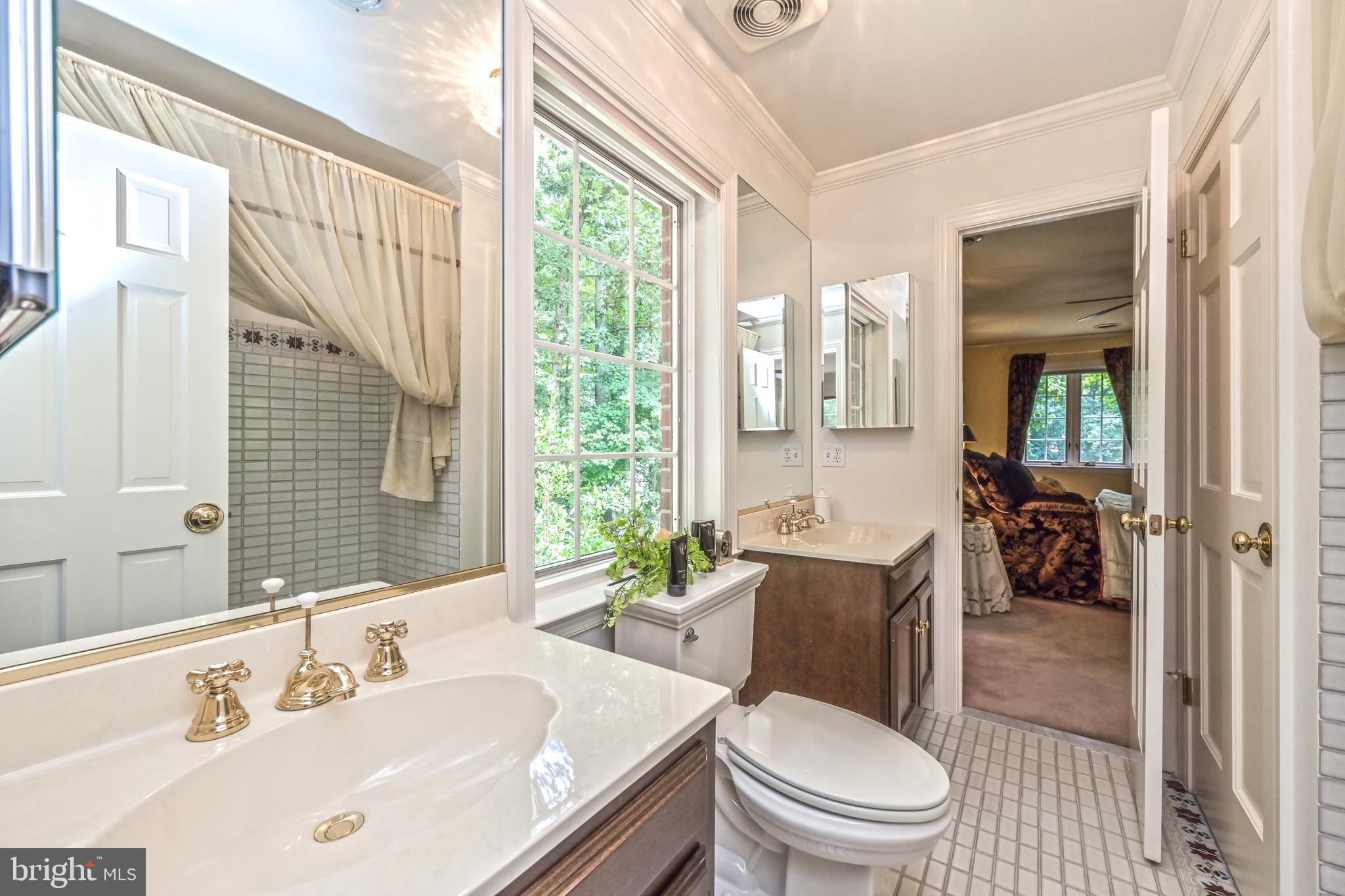 HUNTINGTON WOODS - Residential