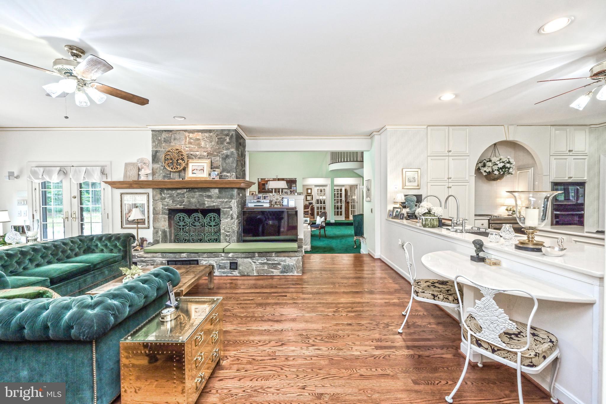 HUNTINGTON WOODS - Residential