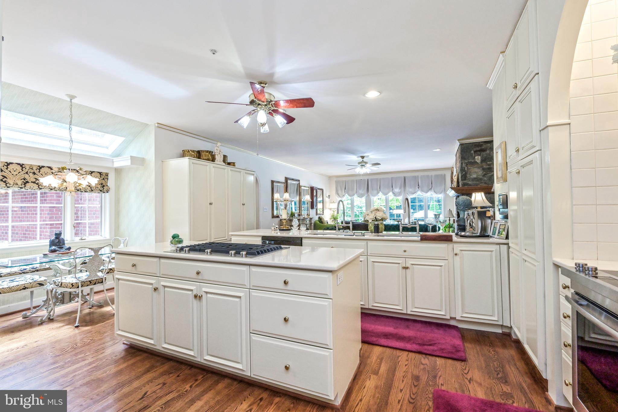 HUNTINGTON WOODS - Residential