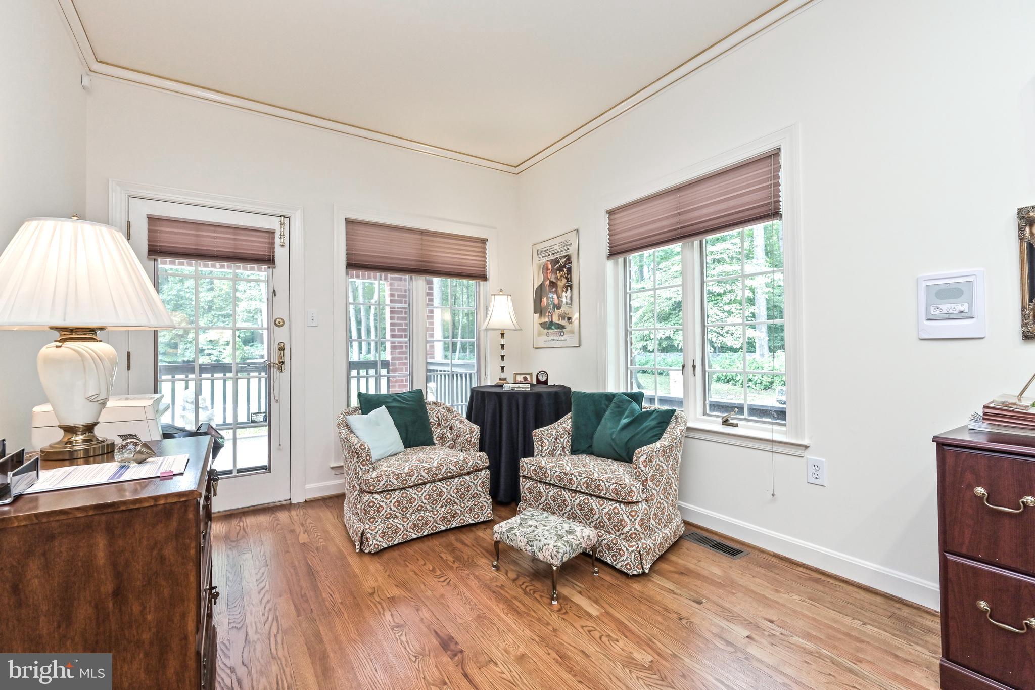 HUNTINGTON WOODS - Residential