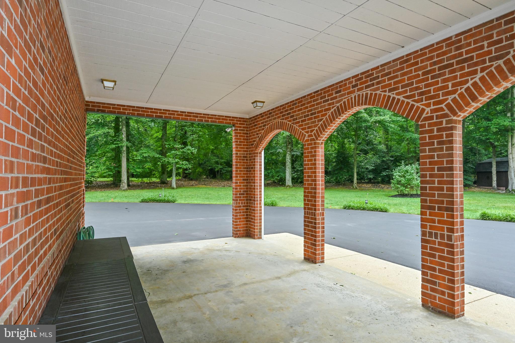 HUNTINGTON WOODS - Residential