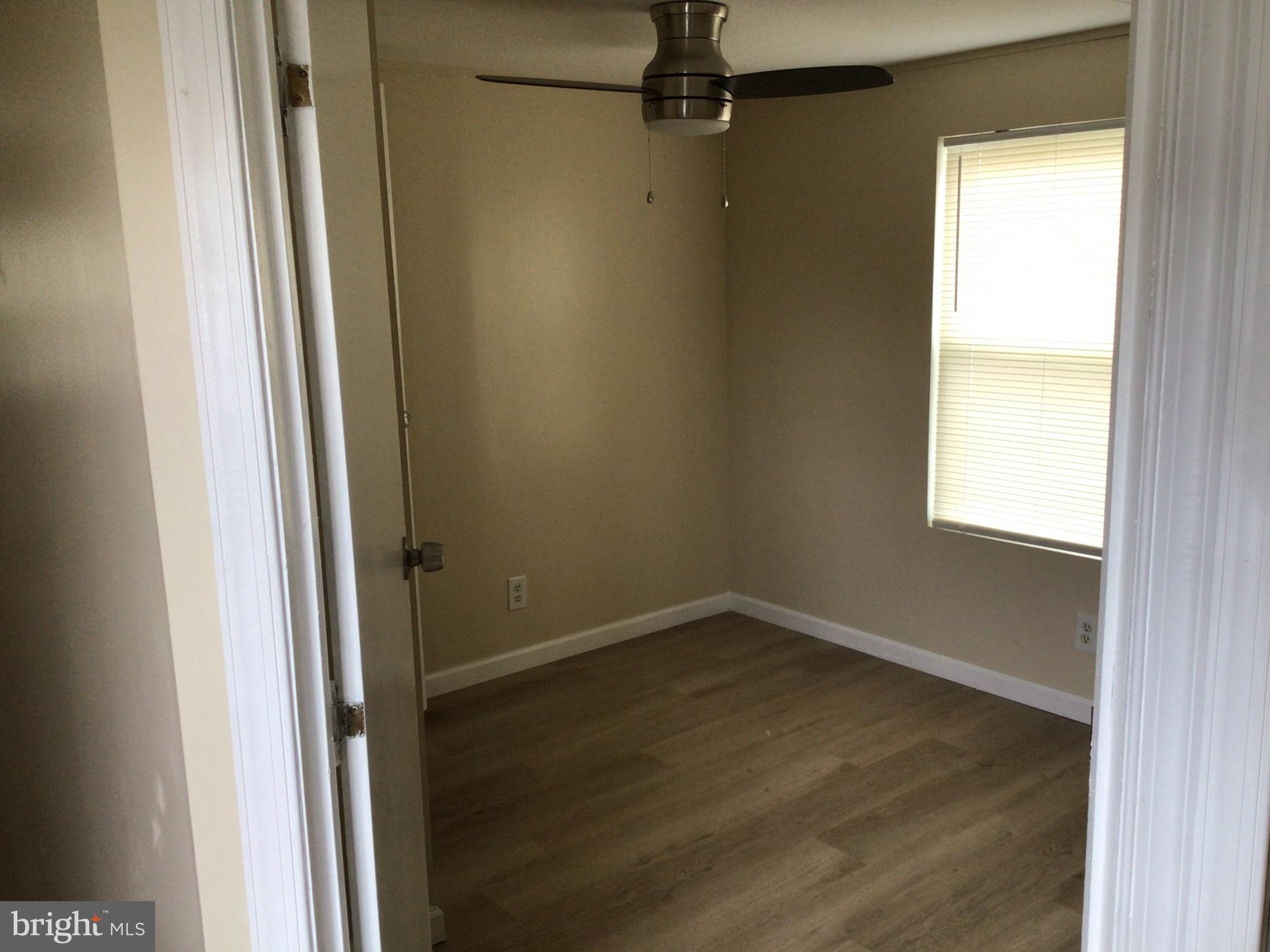 BREEZY ACRES - Residential