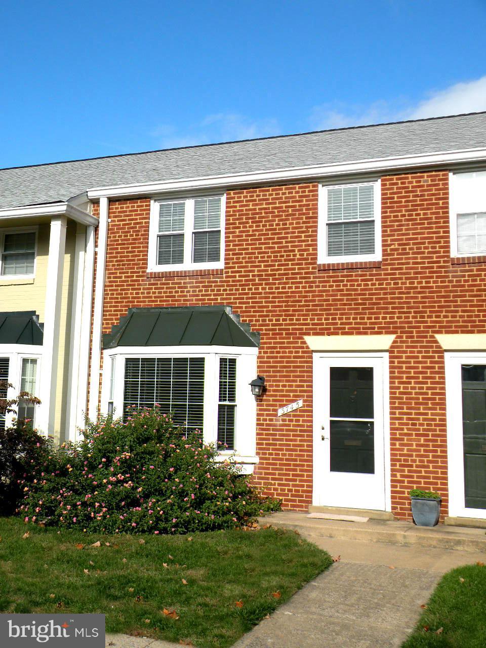 FAIRLINGTON TOWNE - Residential