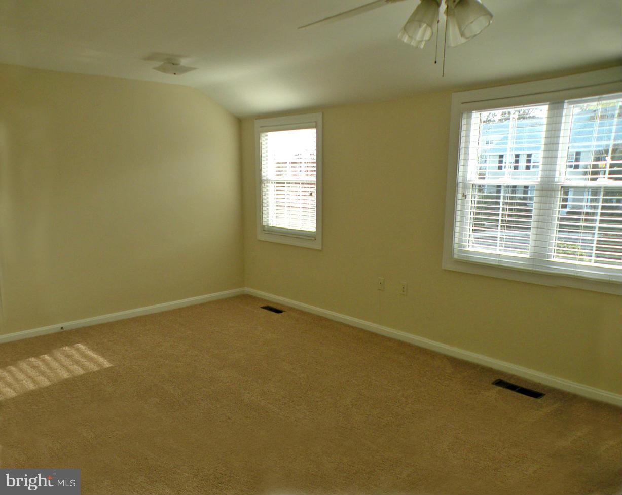 FAIRLINGTON TOWNE - Residential