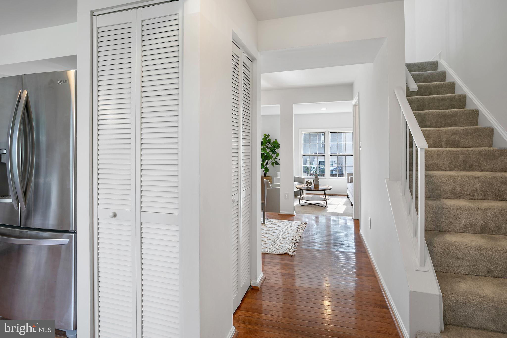 VILLAGE PARK - Residential