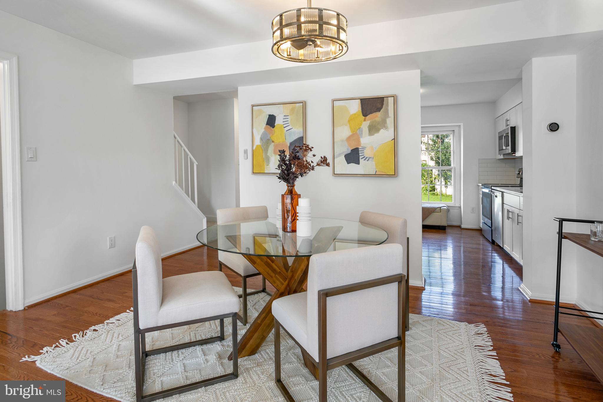 VILLAGE PARK - Residential