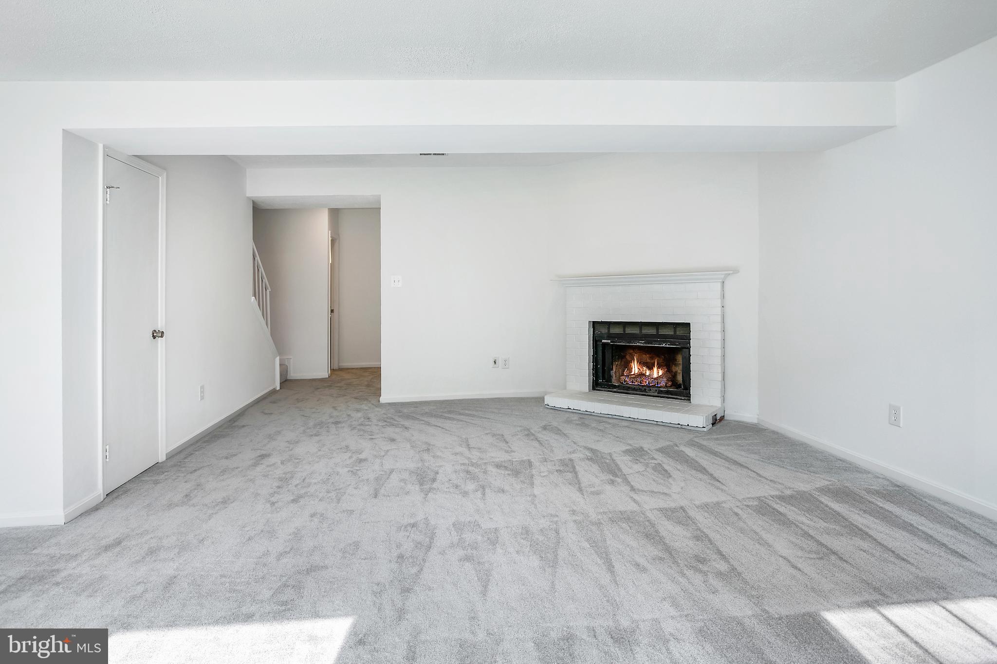 VILLAGE PARK - Residential