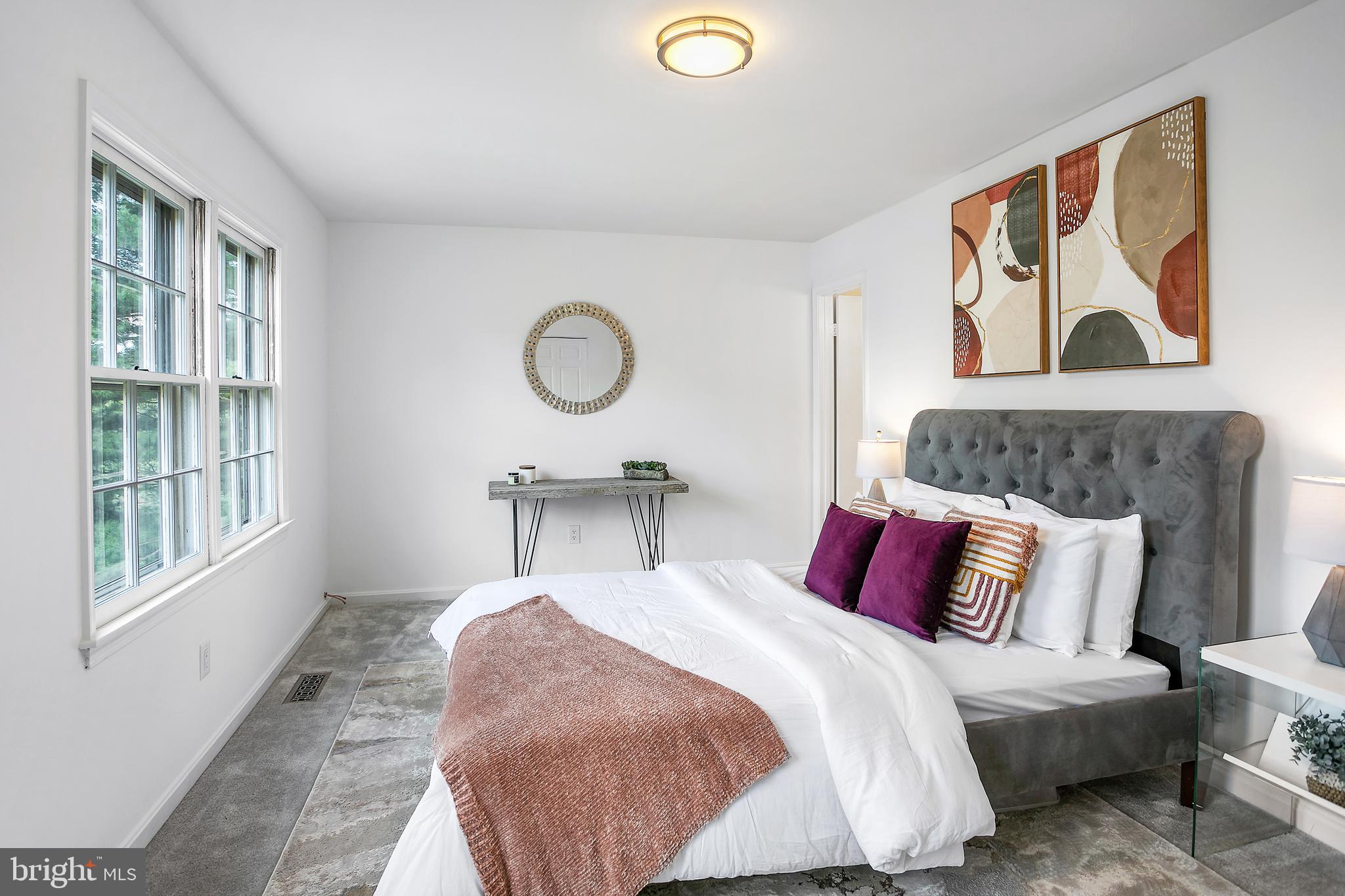 VILLAGE PARK - Residential