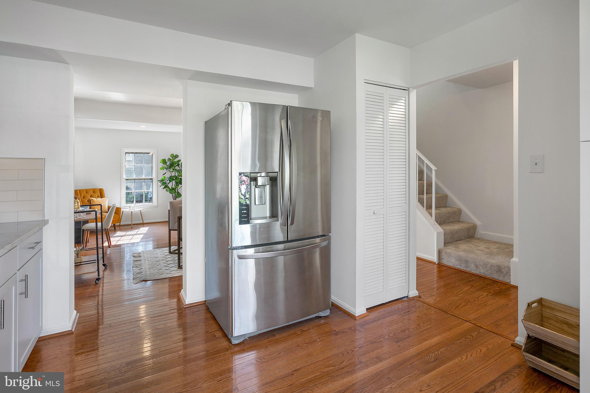 VILLAGE PARK - Residential