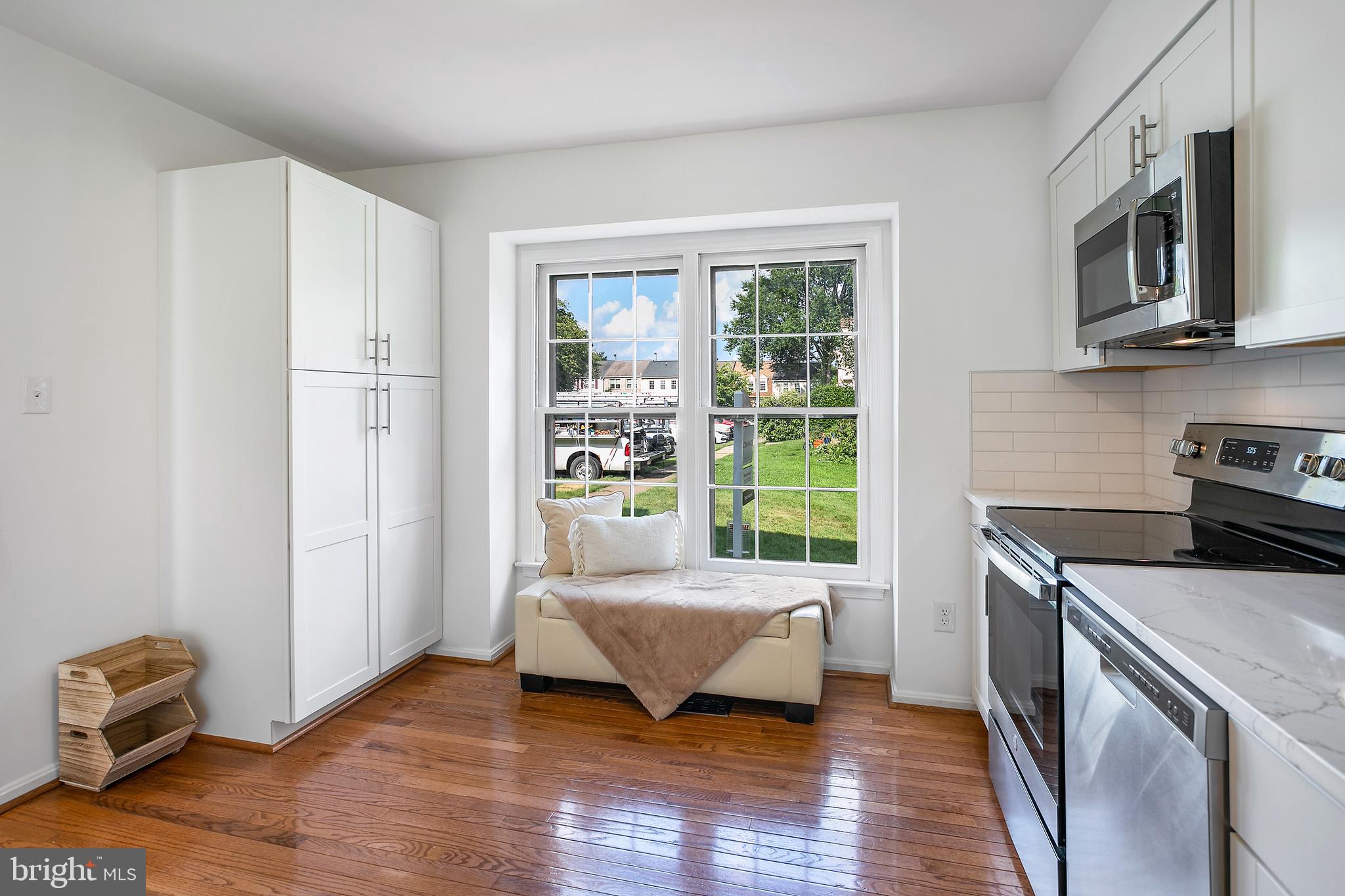 VILLAGE PARK - Residential