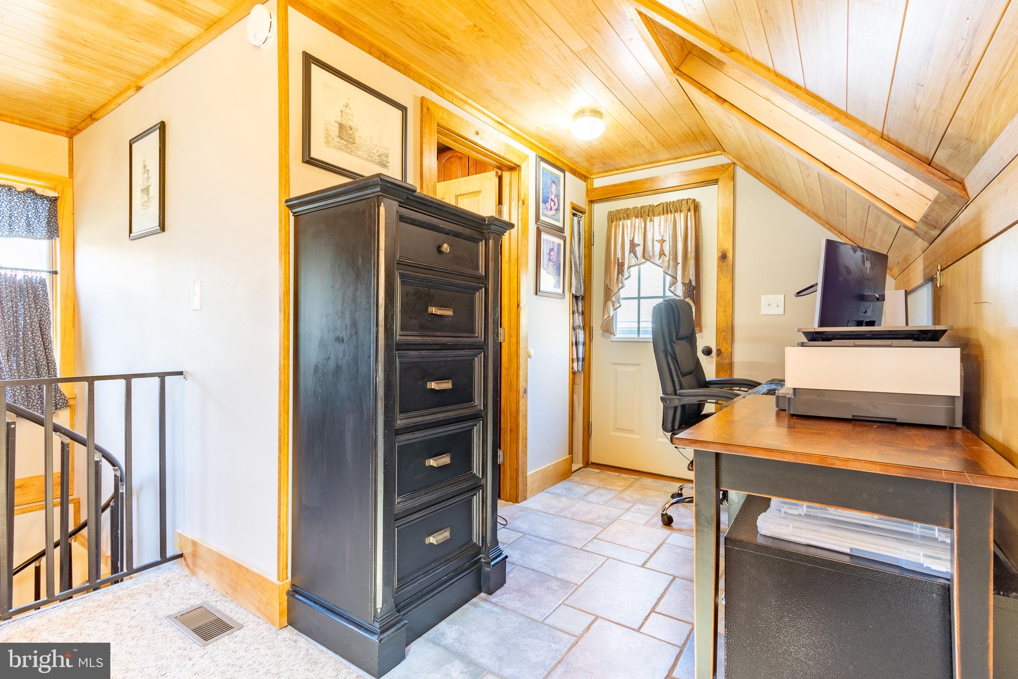 CRYSTAL BEACH MANOR - Residential