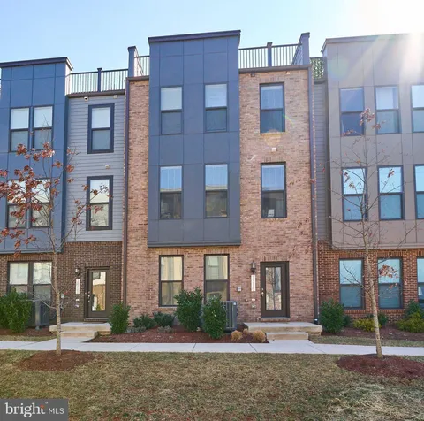 2315 Liberty Loop, Herndon, VA MLS: VAFX2219404
