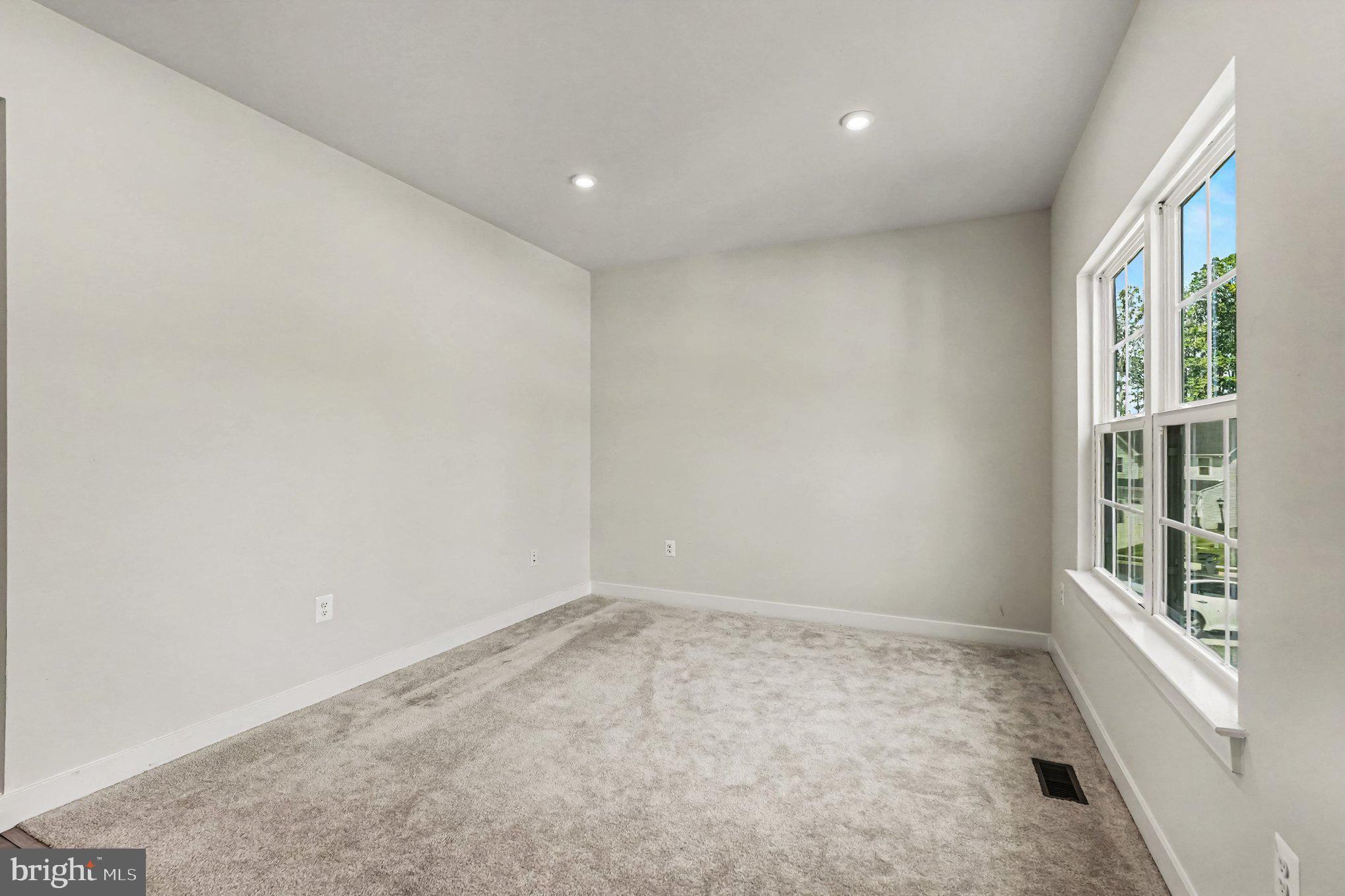 352 GREENSTEAD DRIVE