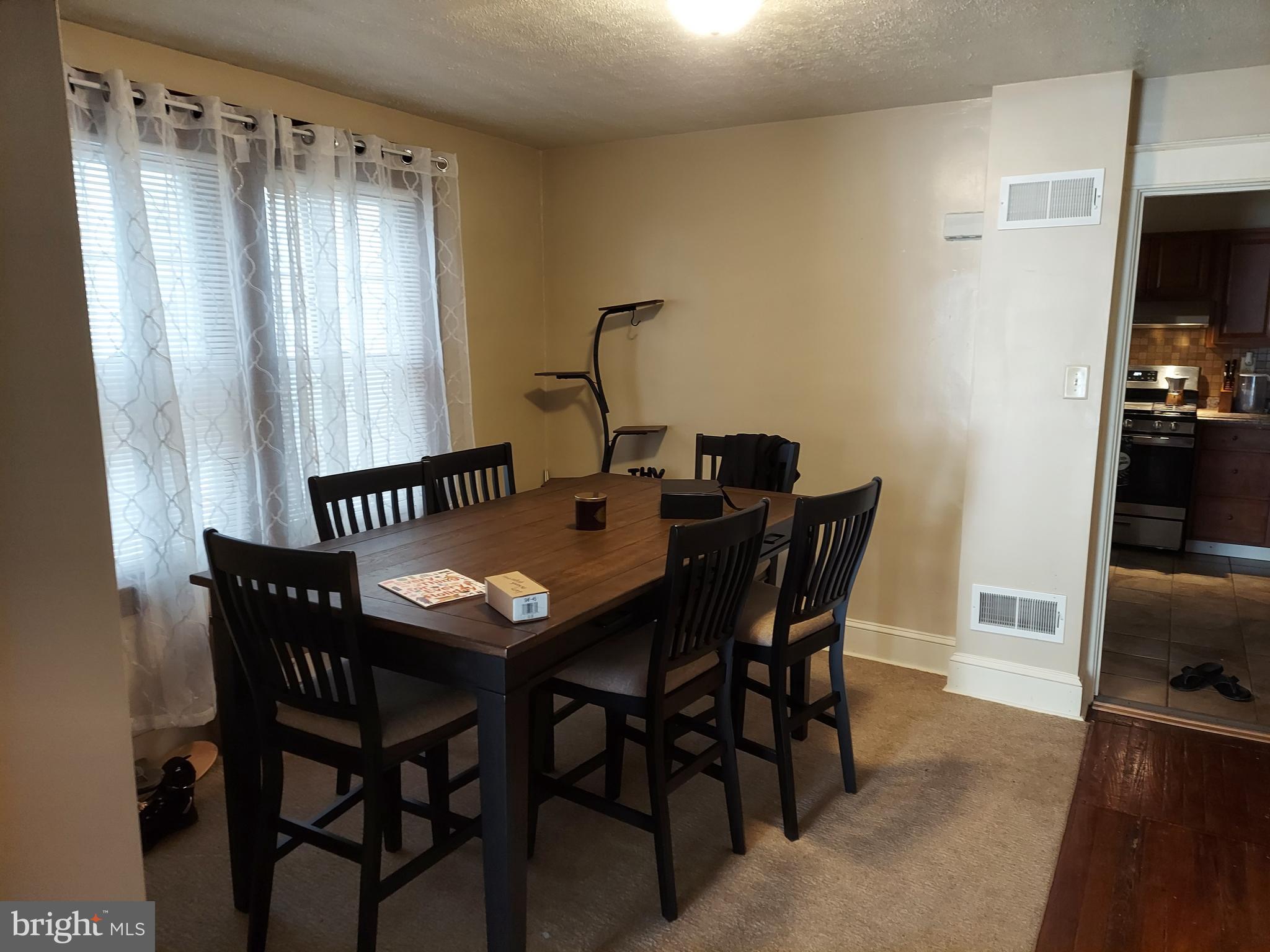 BOB HOFFMAN COMPLEX - Residential