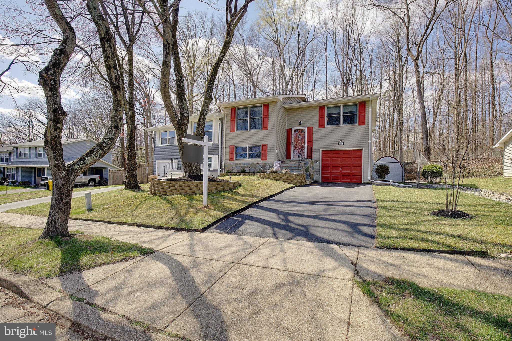 FOUR SEASONS ESTATES - Residential