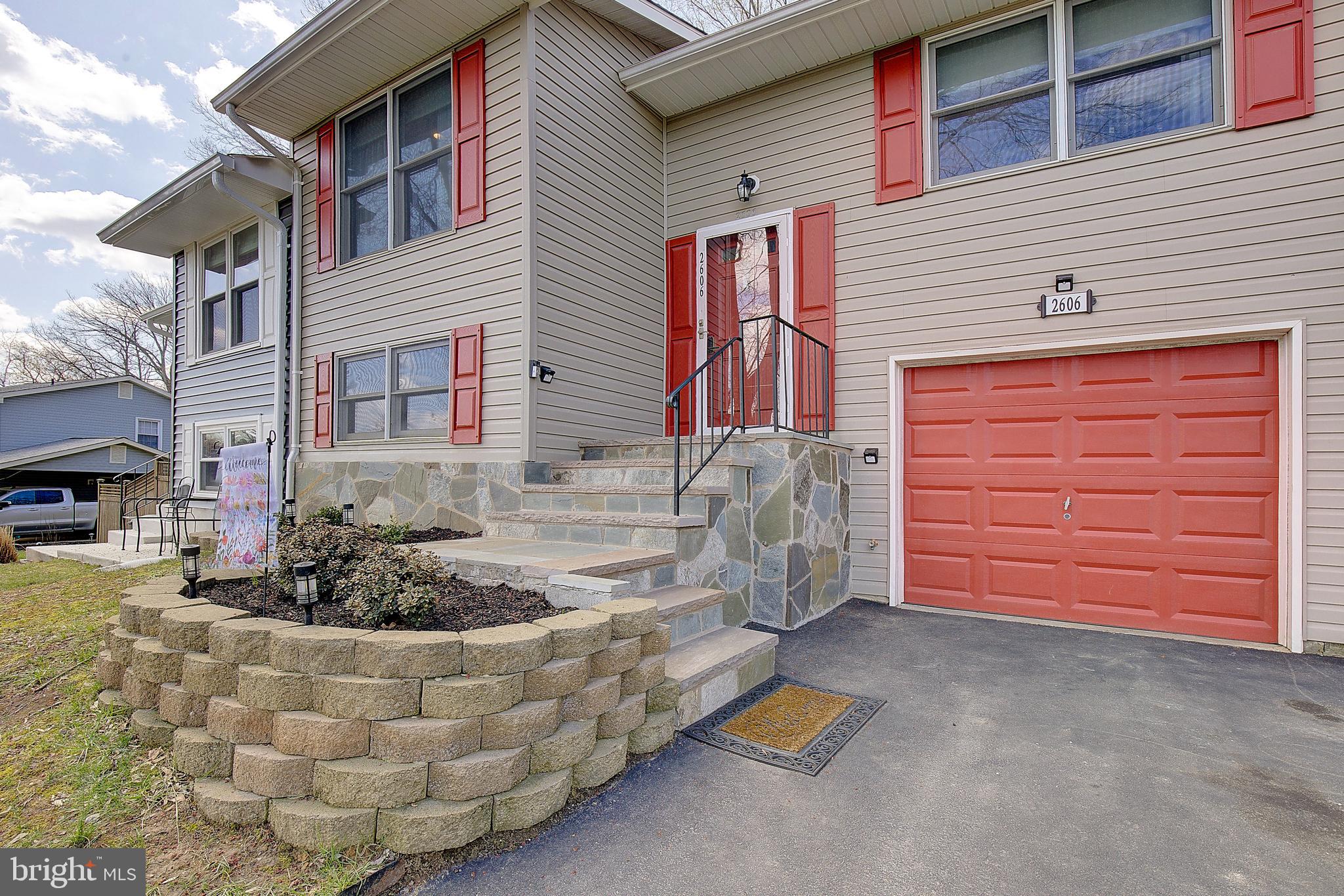 FOUR SEASONS ESTATES - Residential