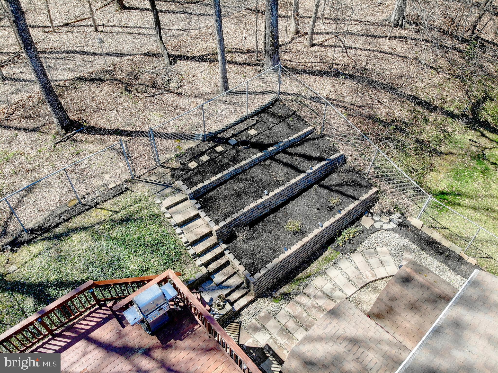 FOUR SEASONS ESTATES - Residential