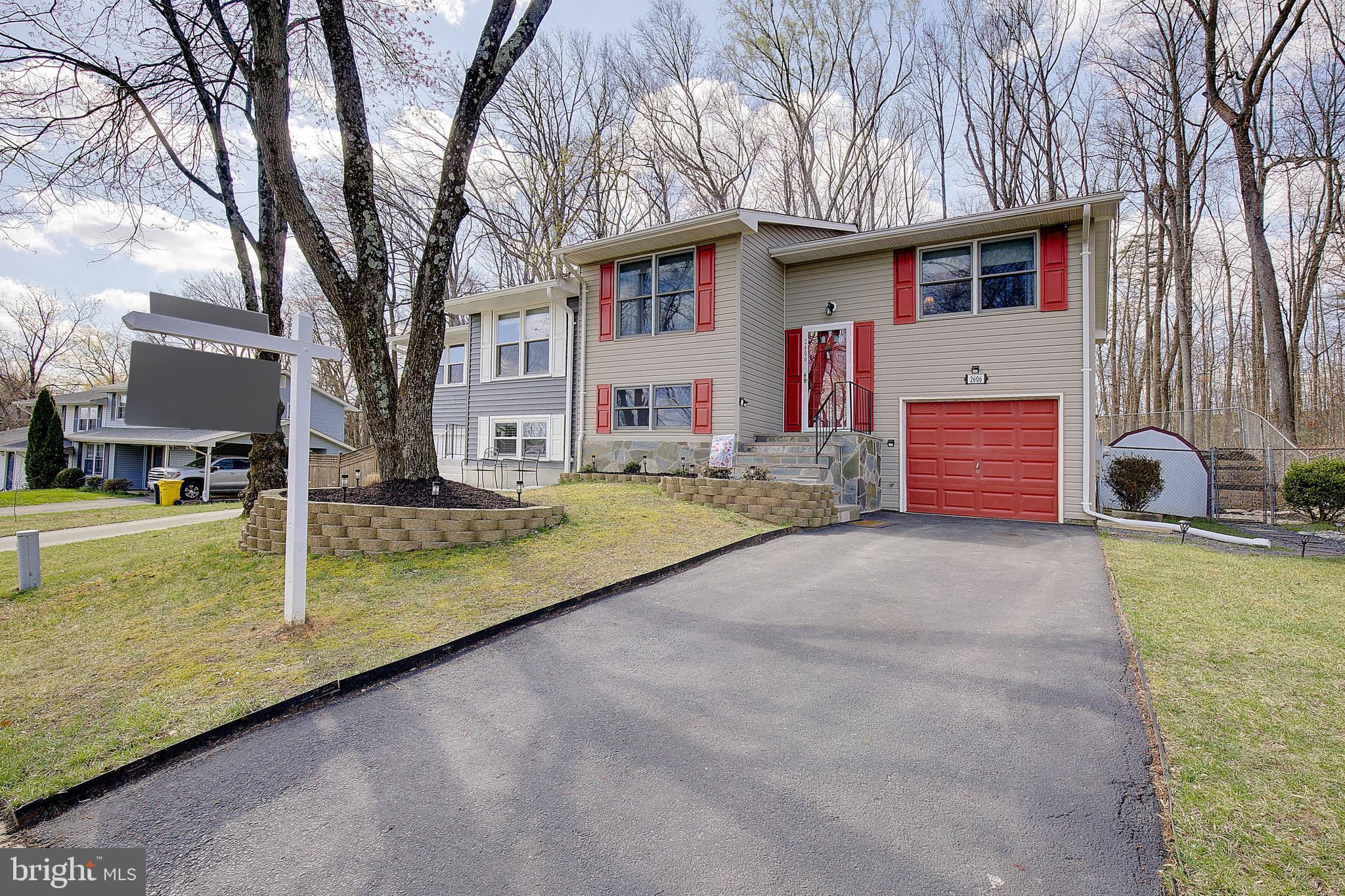 FOUR SEASONS ESTATES - Residential