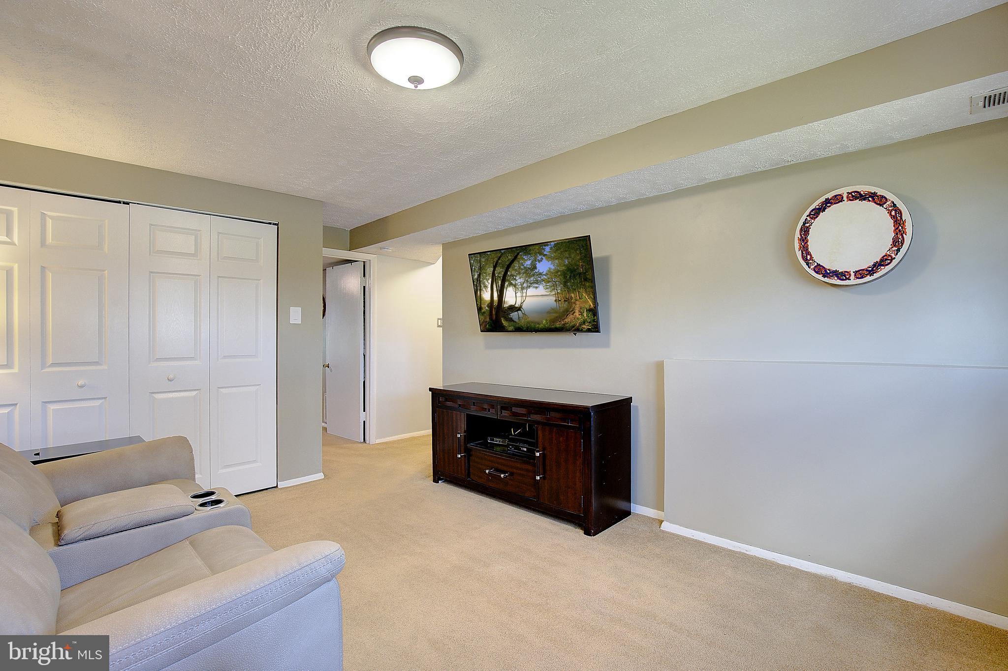 FOUR SEASONS ESTATES - Residential