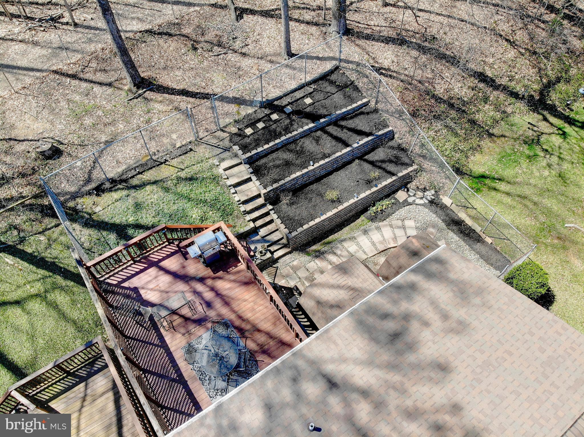 FOUR SEASONS ESTATES - Residential