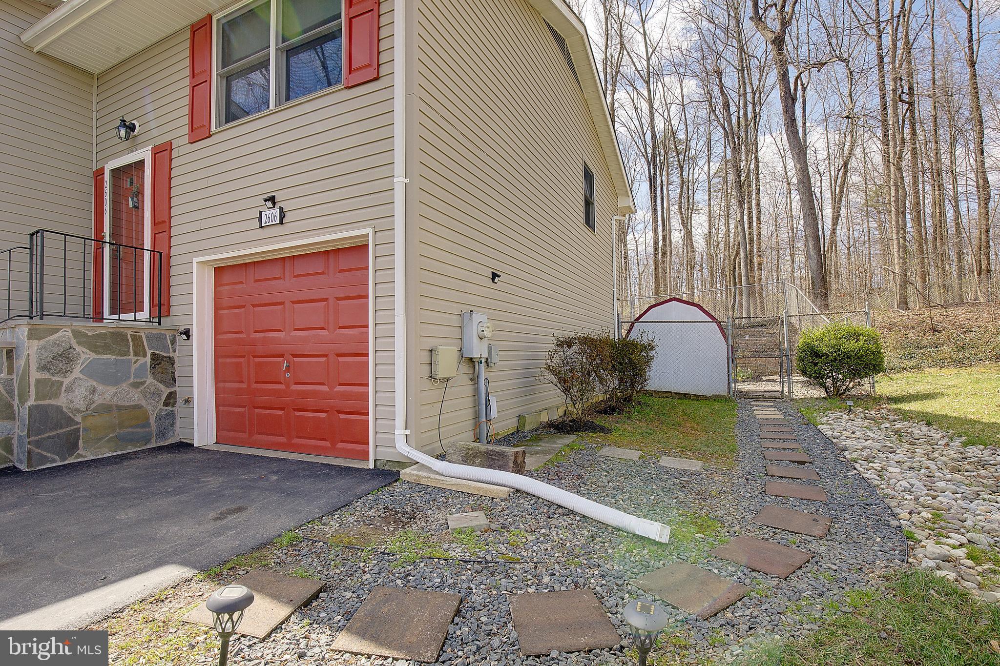 FOUR SEASONS ESTATES - Residential