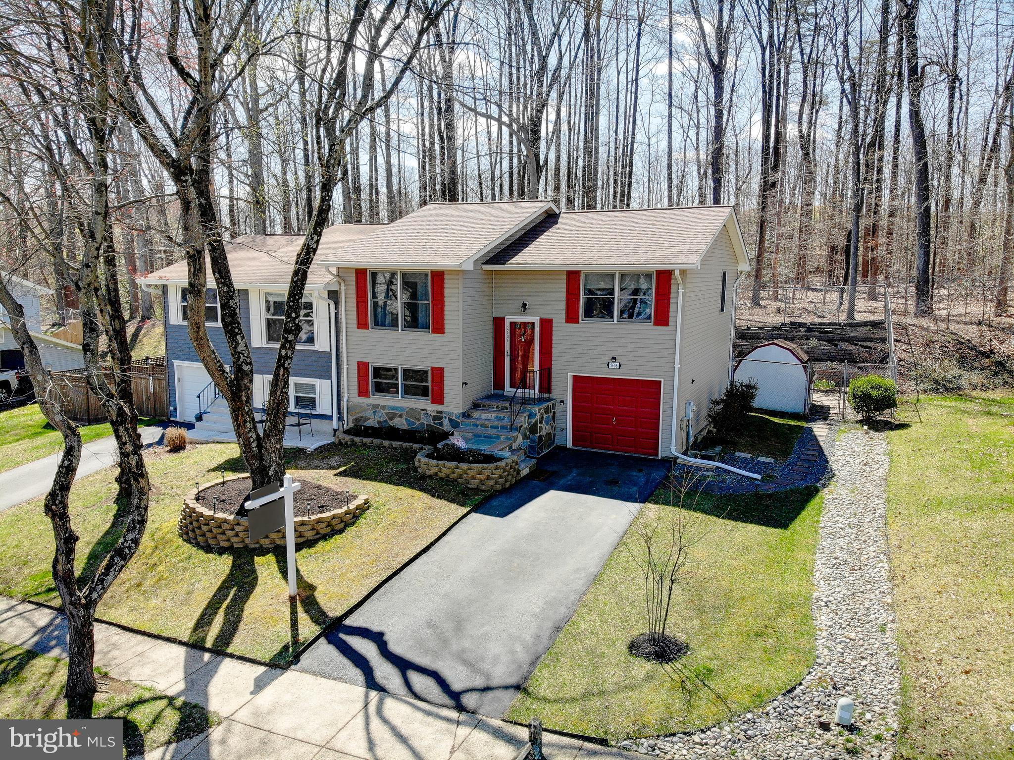 FOUR SEASONS ESTATES - Residential