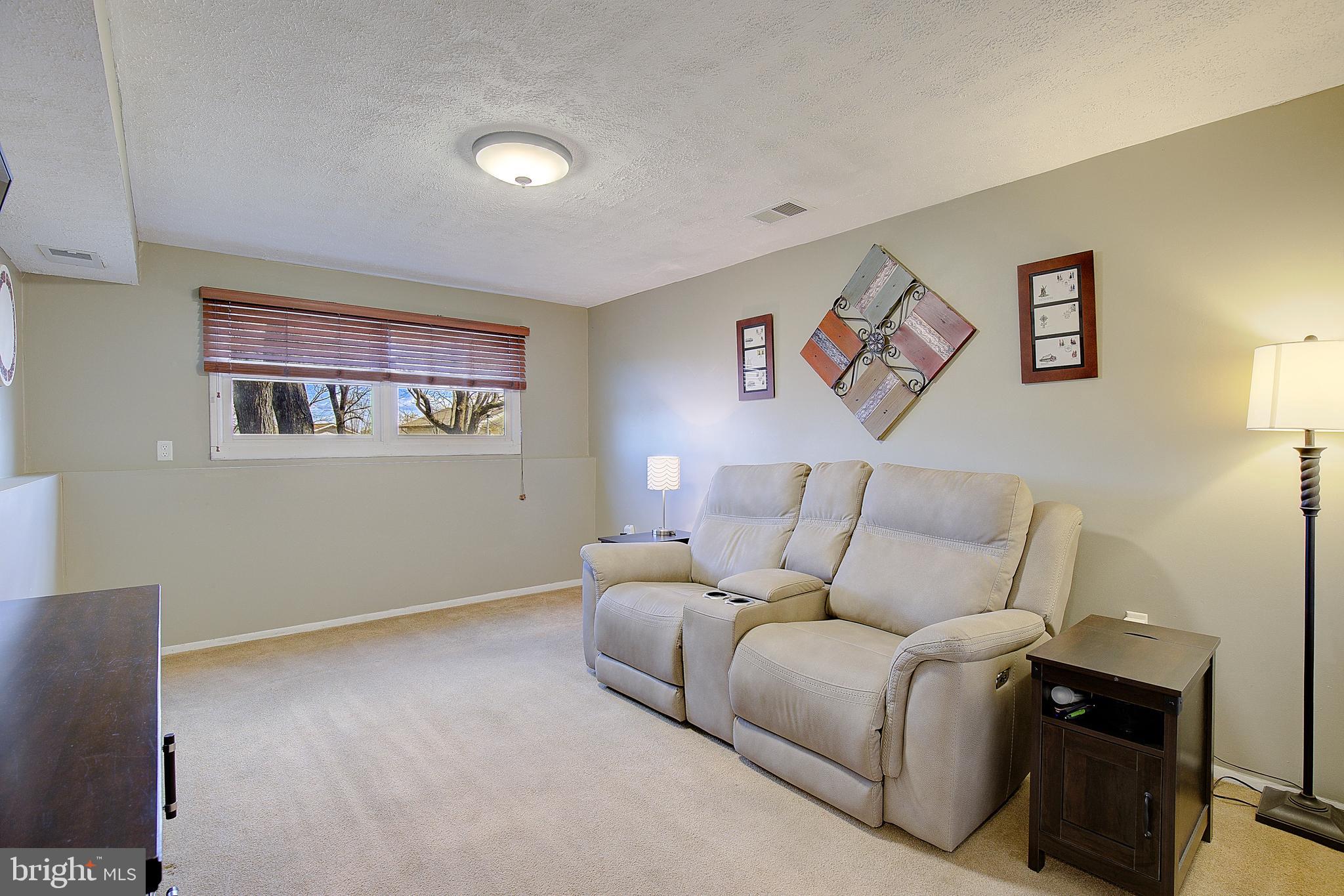 FOUR SEASONS ESTATES - Residential