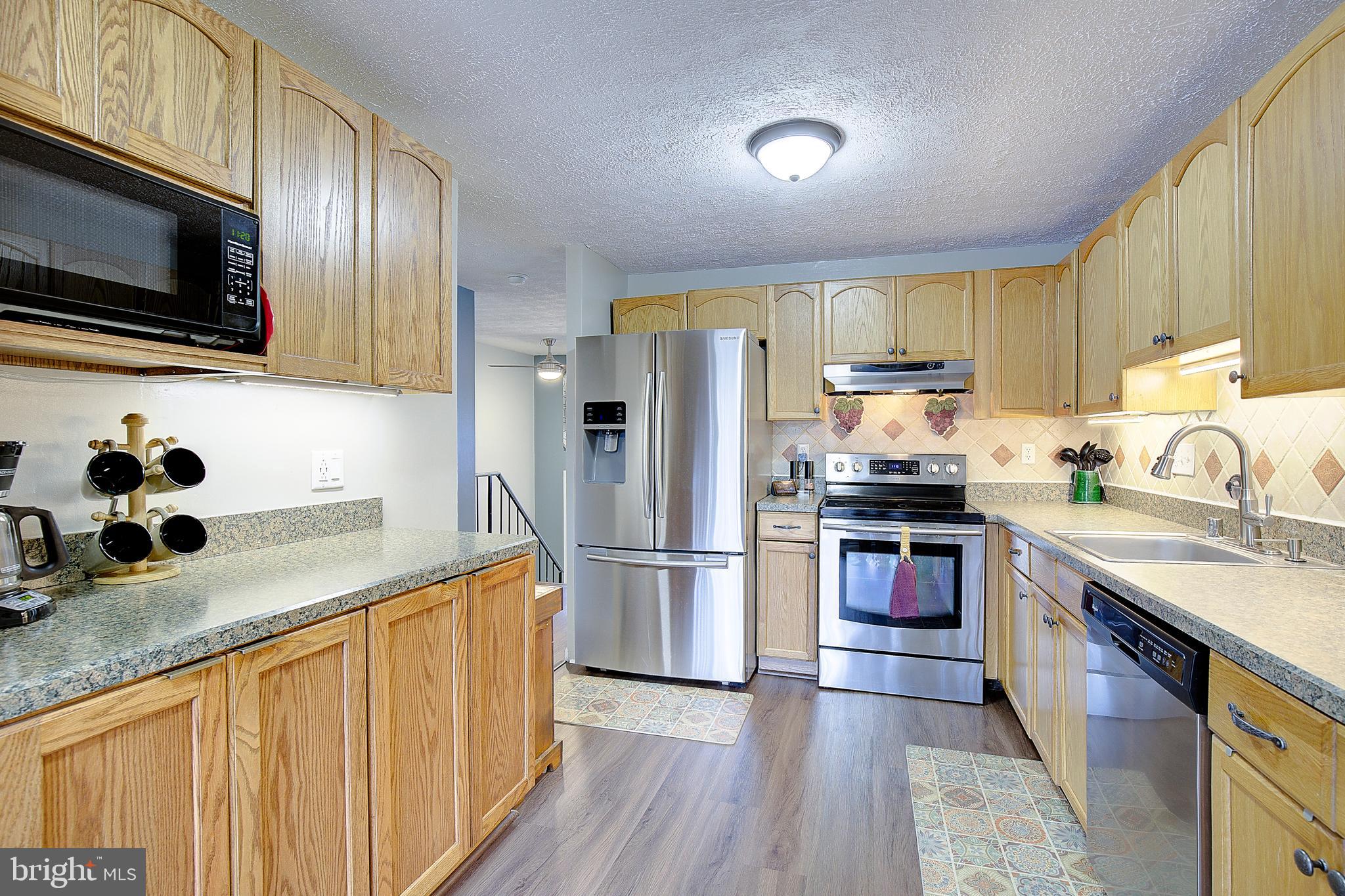 FOUR SEASONS ESTATES - Residential