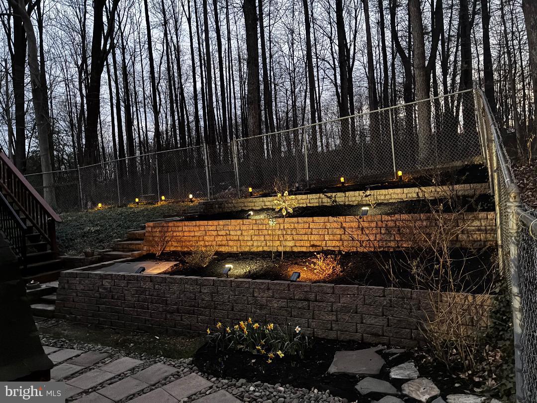 FOUR SEASONS ESTATES - Residential