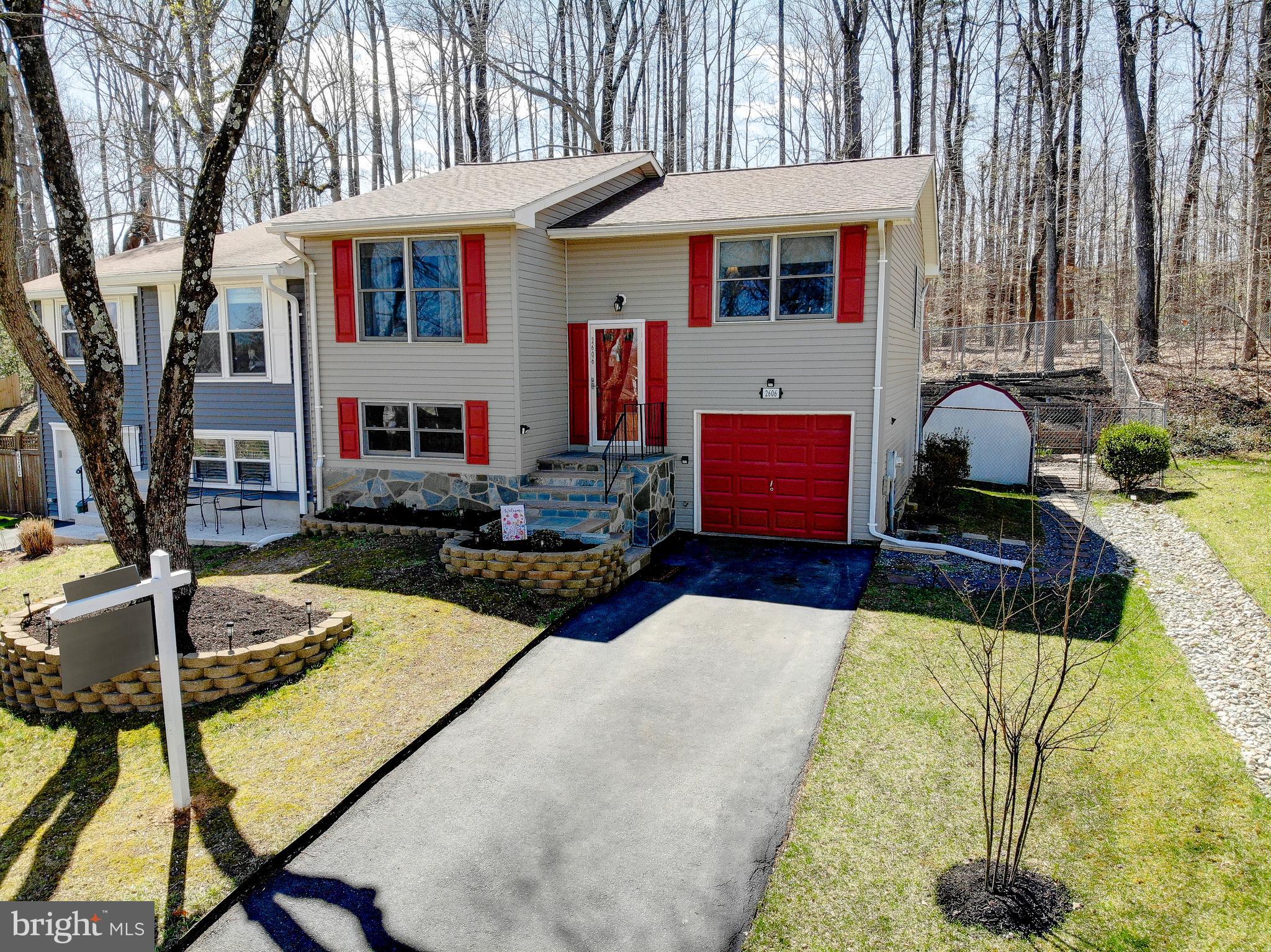 FOUR SEASONS ESTATES - Residential